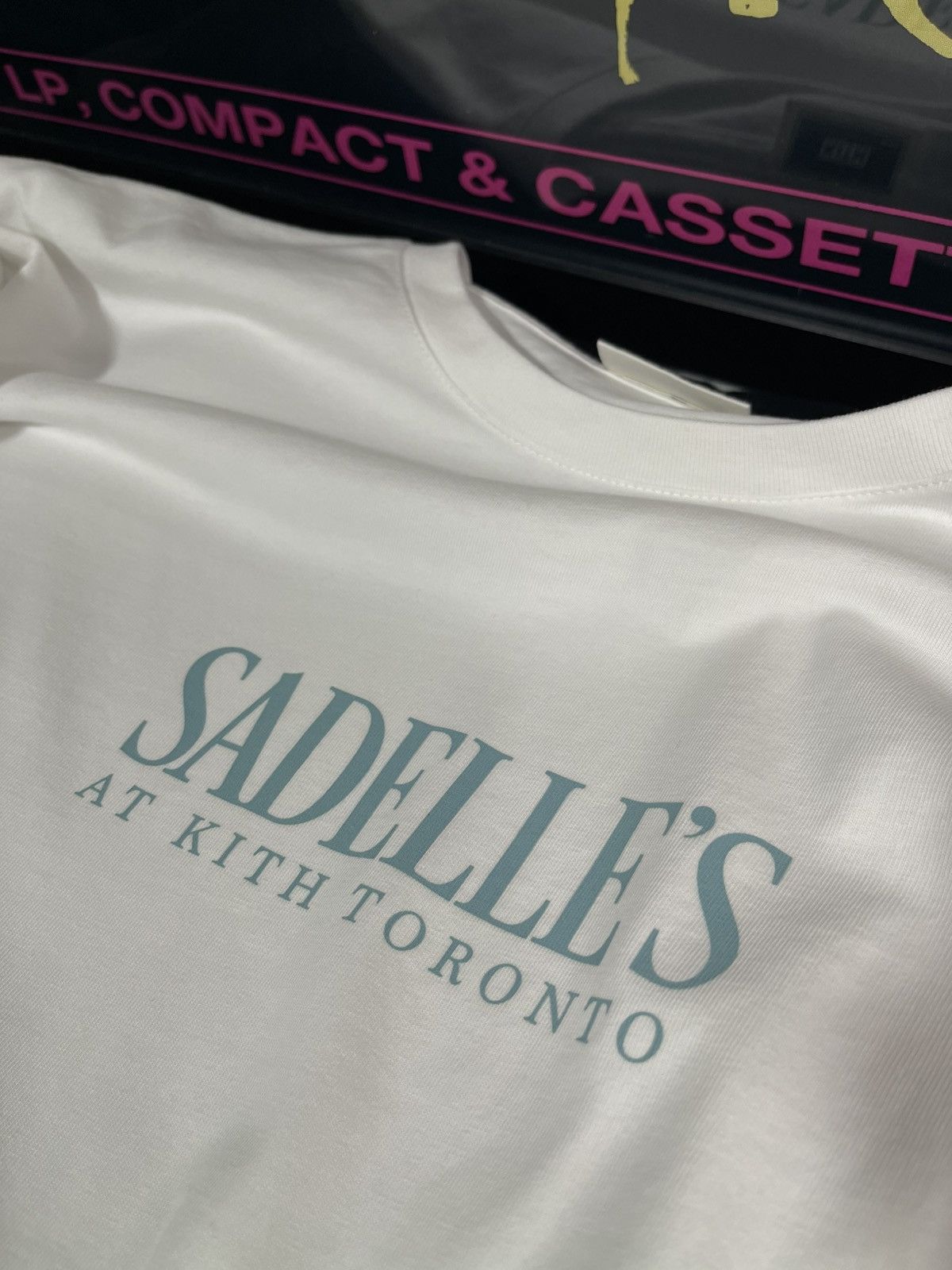 Kith Kith Treats Sadelles Toronto tee Size US XXL / EU 58 / 5 - 5 Thumbnail