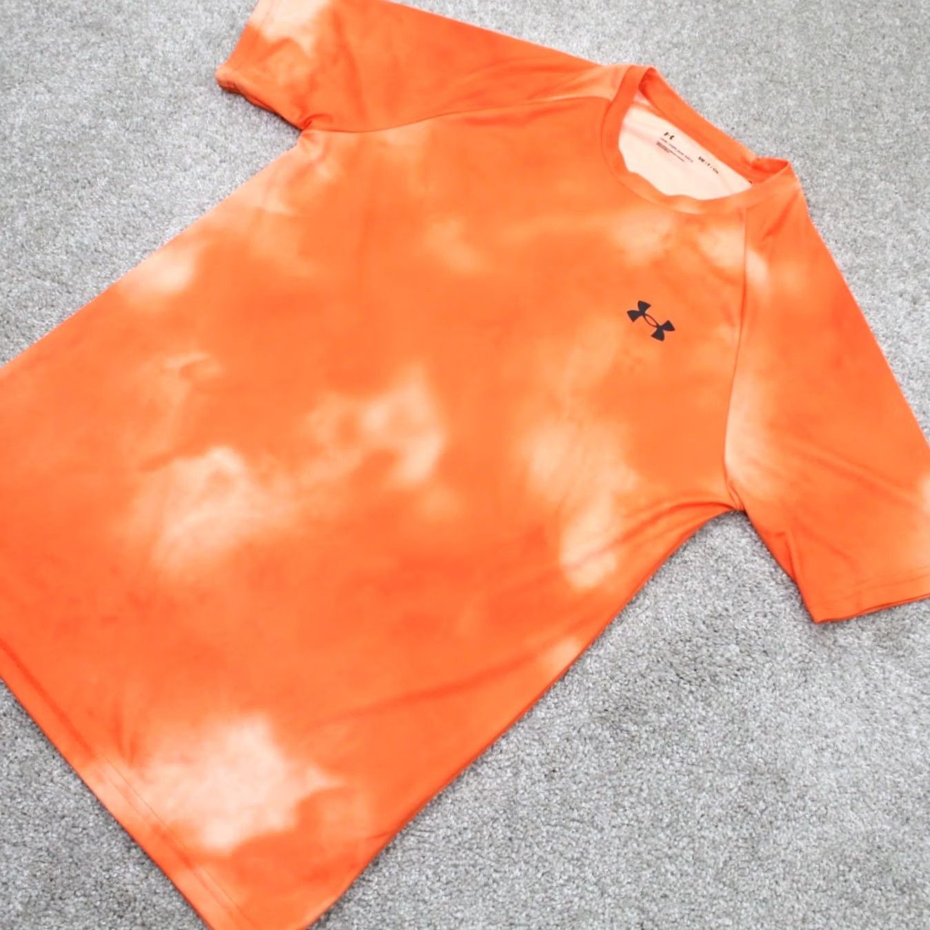 Under Armour Under Armour The Tech Tee Shirt Men Small Orange Tie Dye Loose Fit S/S 90s HeatGear Athletic Casual Pullover Crew Neck Logo Size US S / EU 44-46 / 1 - 5 Thumbnail