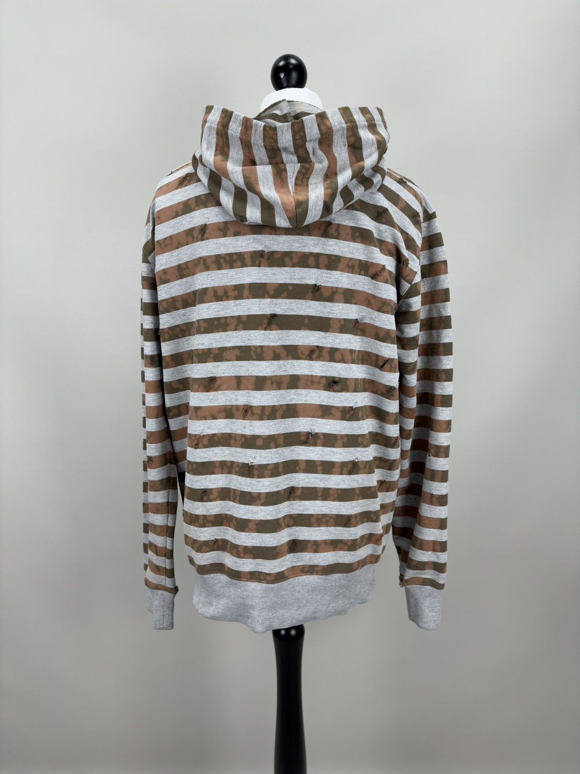 Carhartt Mens hand made hoodie Carhartt Size L/XL Color Multicolor Size US L / EU 52-54 / 3 - 7 Thumbnail