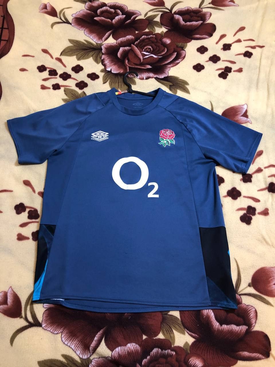 Umbro Umbro ENGLAND RUGBY JERSEY TRAINING RUGBY SHIRT O2 JERSEY Size US XL / EU 56 / 4 - 1 Thumbnail