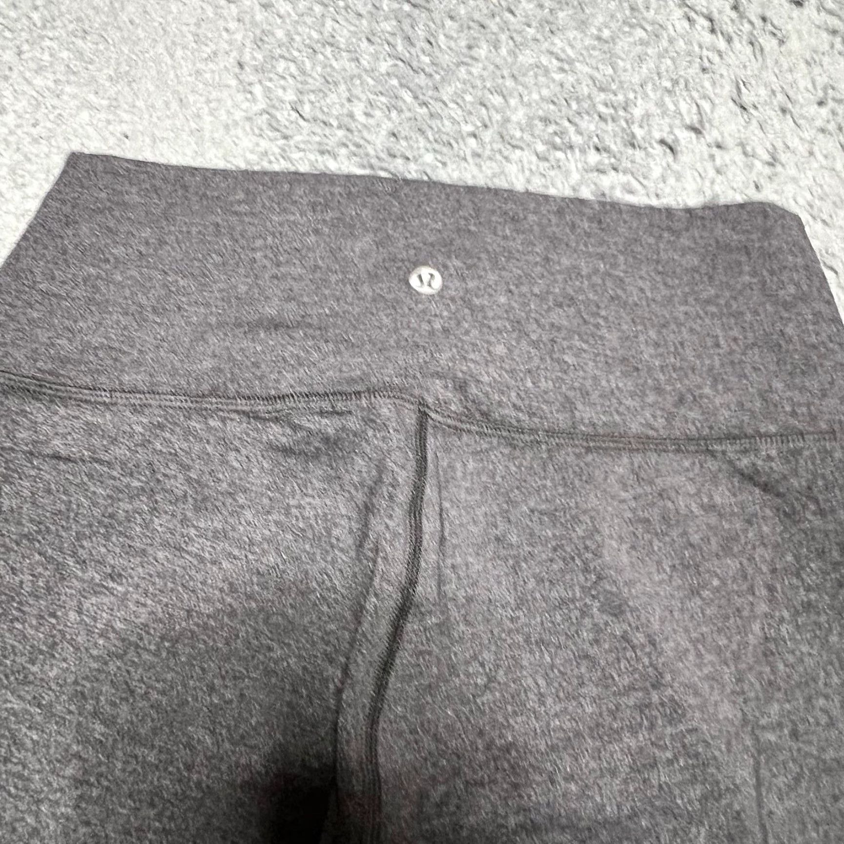 Lululemon Lululemon Leggings Cropped Wunder Under Womens 12 Gray Pants Size 34" / US 12 / IT 48 - 3 Thumbnail