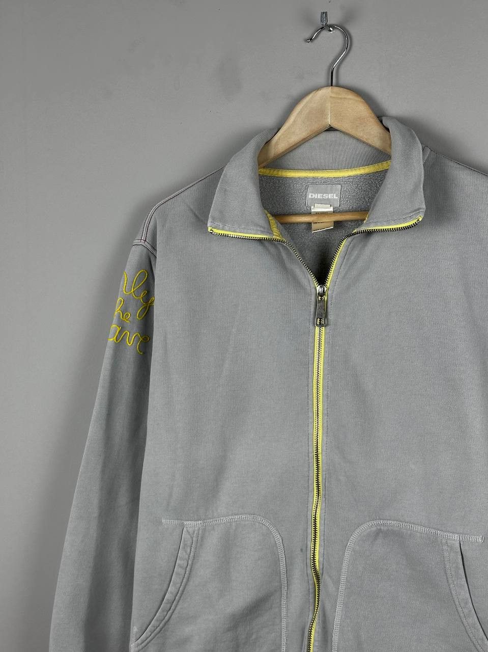 Diesel Vintage Diesel Big Logo Steetwear Full zip Sweatshirt Size US L / EU 52-54 / 3 - 4 Thumbnail