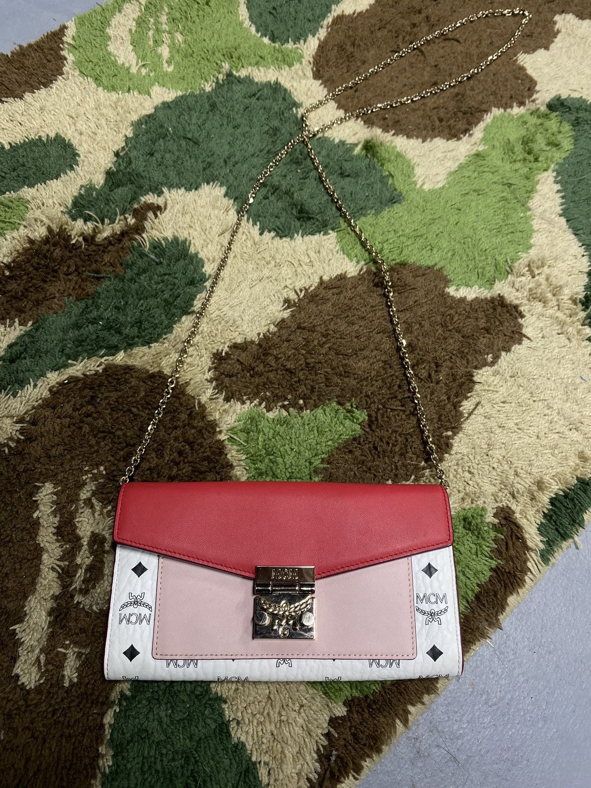 Mcm White Chain Shoulder Bag Leather Crossbody Wallet Bag