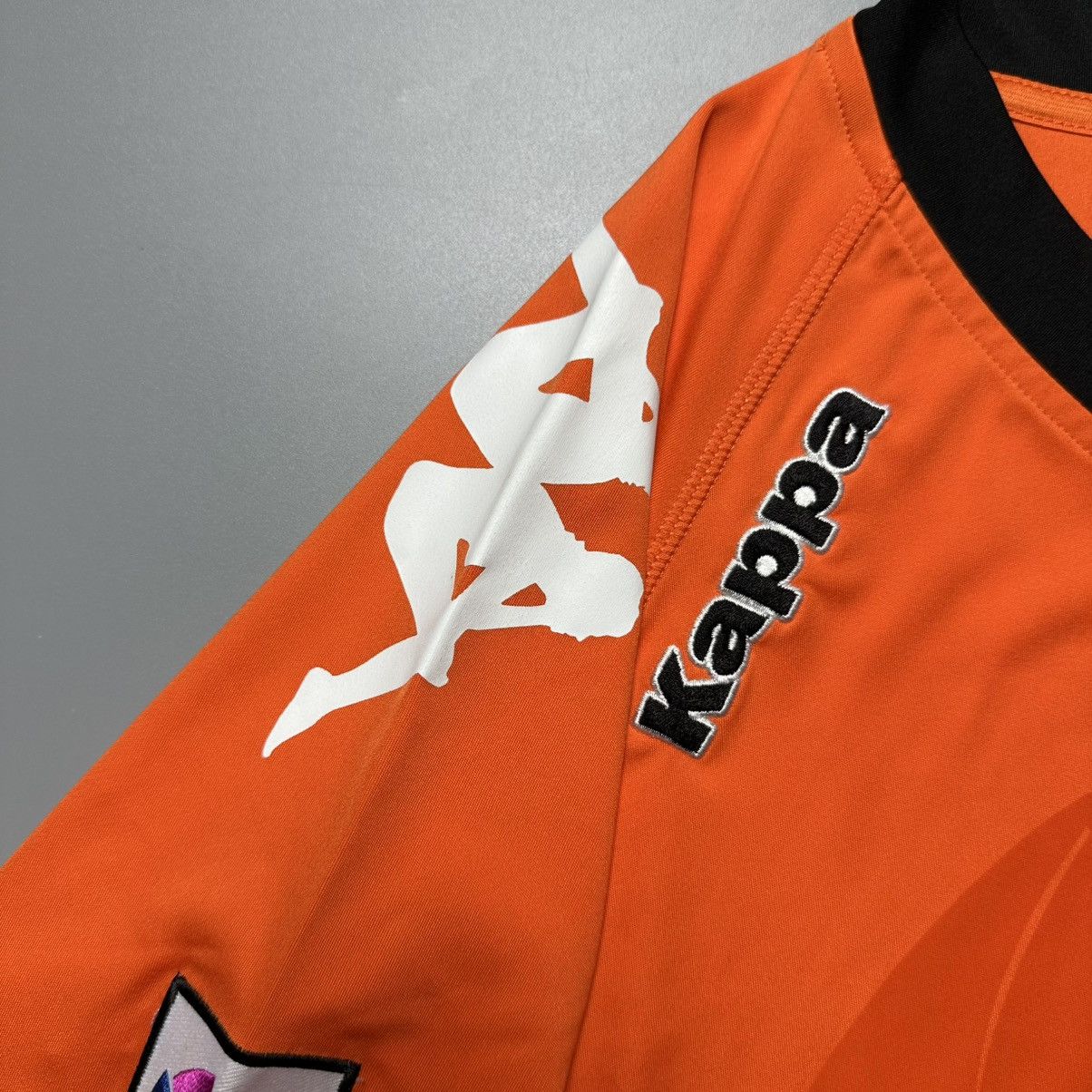 Kappa VALENCIA KAPPA 2010/2011 FOOTBALL AWAY JERSEY #10 MATA Size US M / EU 48-50 / 2 - 6 Thumbnail