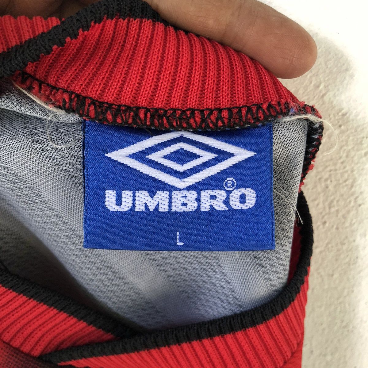 Umbro × Vintage Manchester United 1994 Vintage Umbro Training Jersey Size US L / EU 52-54 / 3 - 13 Thumbnail