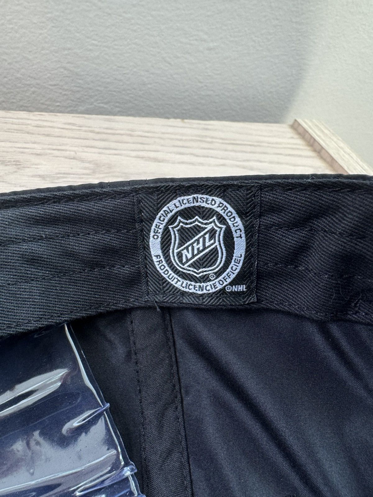 Kith Kith New York Rangers ‘47 Nylon Hitch Snapback Hat Black Size ONE SIZE - 7 Thumbnail