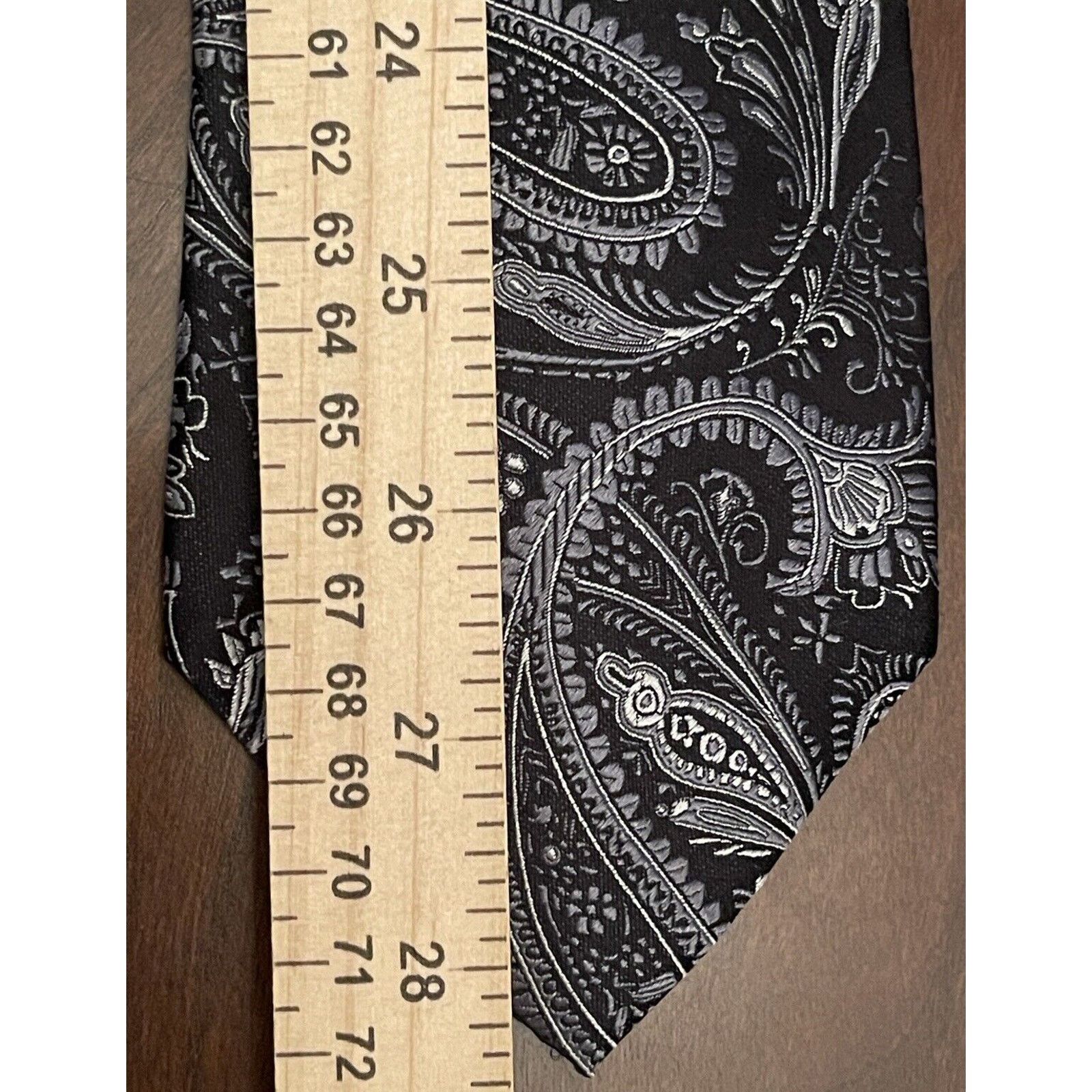 Croft & Barrow Croft & Barrow Black Gray Hand Made 100% Silk Made In China Size ONE SIZE - 5 Thumbnail