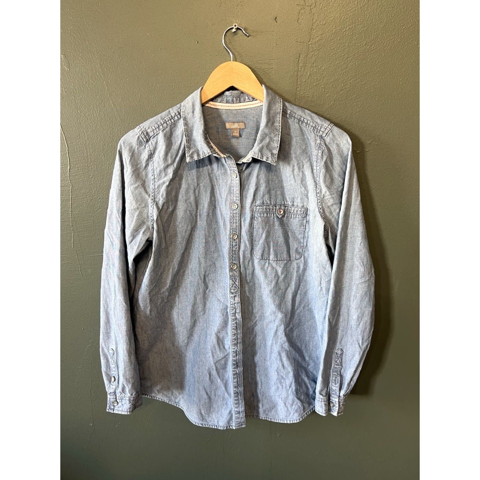 J. Jill J. Jill Womens Blue Denim Long Sleeve Button-Up Size M Medium Denim Shirt Womens Blue Size M / US 6-8 / IT 42-44 - 2 Thumbnail