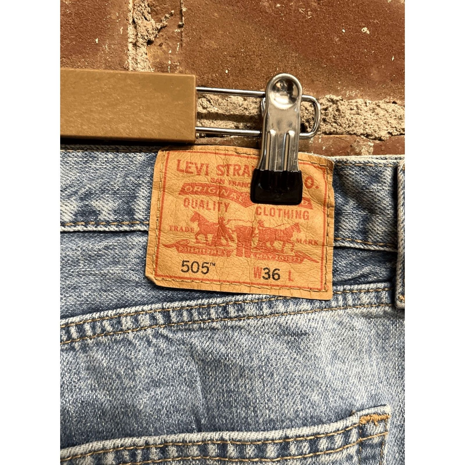 Levi's Levi's 505 Jean Shorts Mens Size 36 Blue Denim Bermuda Mid Rise 5-Pocket 10in Inseam Regular Fit shirt? Size US 36 / EU 52 - 3 Thumbnail