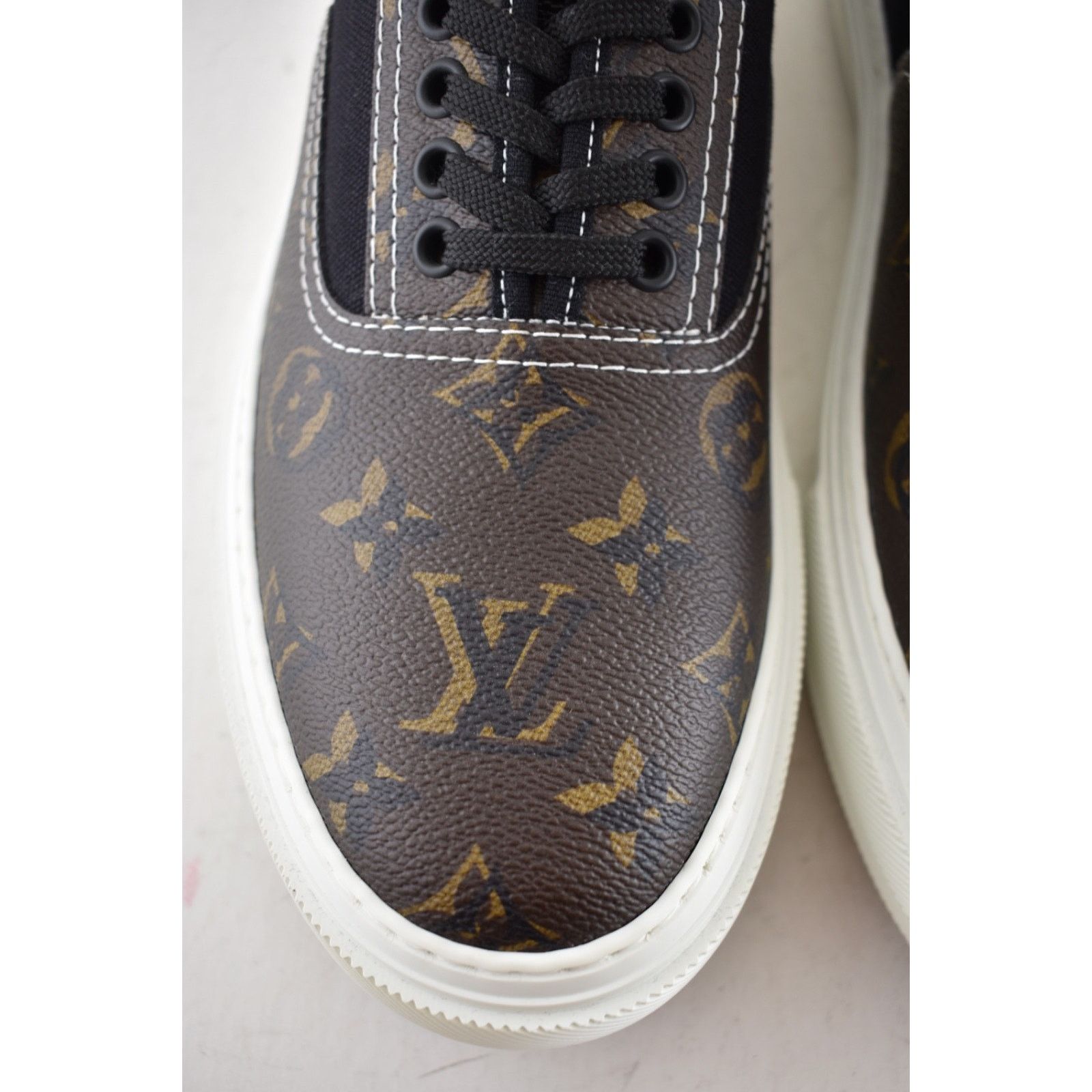 Louis Vuitton Louis Vuitton Trocadero Richelieu Black Monogram Logo Low Size US 9 / EU 42 - 9 Thumbnail