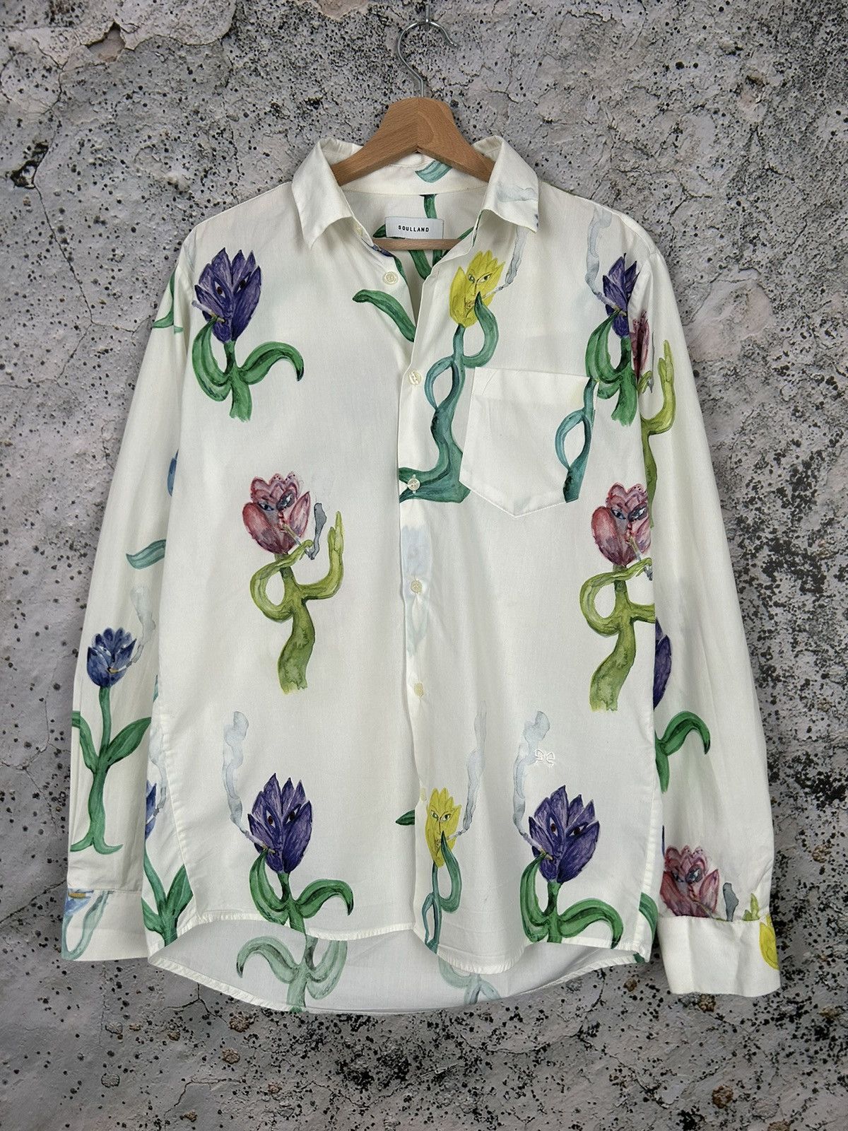 image of Soulland Avant-Garde Smoking Flowers Shirt Hype Y2K in White, Men's (Size Small)
