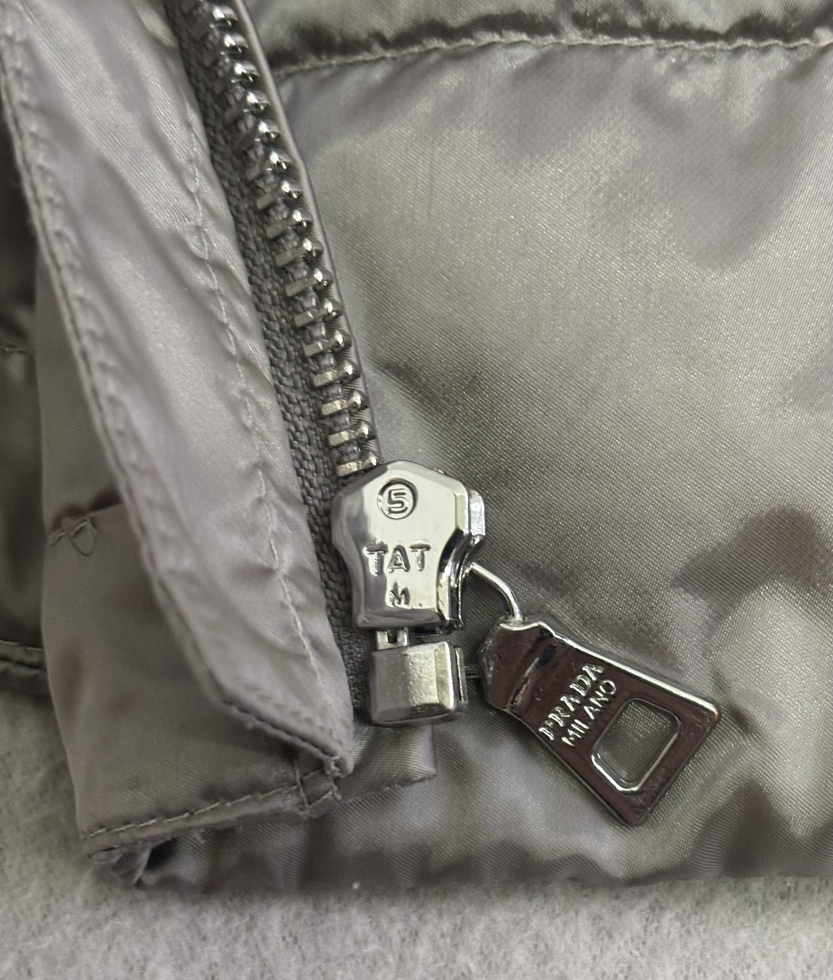 Prada Prada vest size 42 Size M / US 6-8 / IT 42-44 - 16 Thumbnail