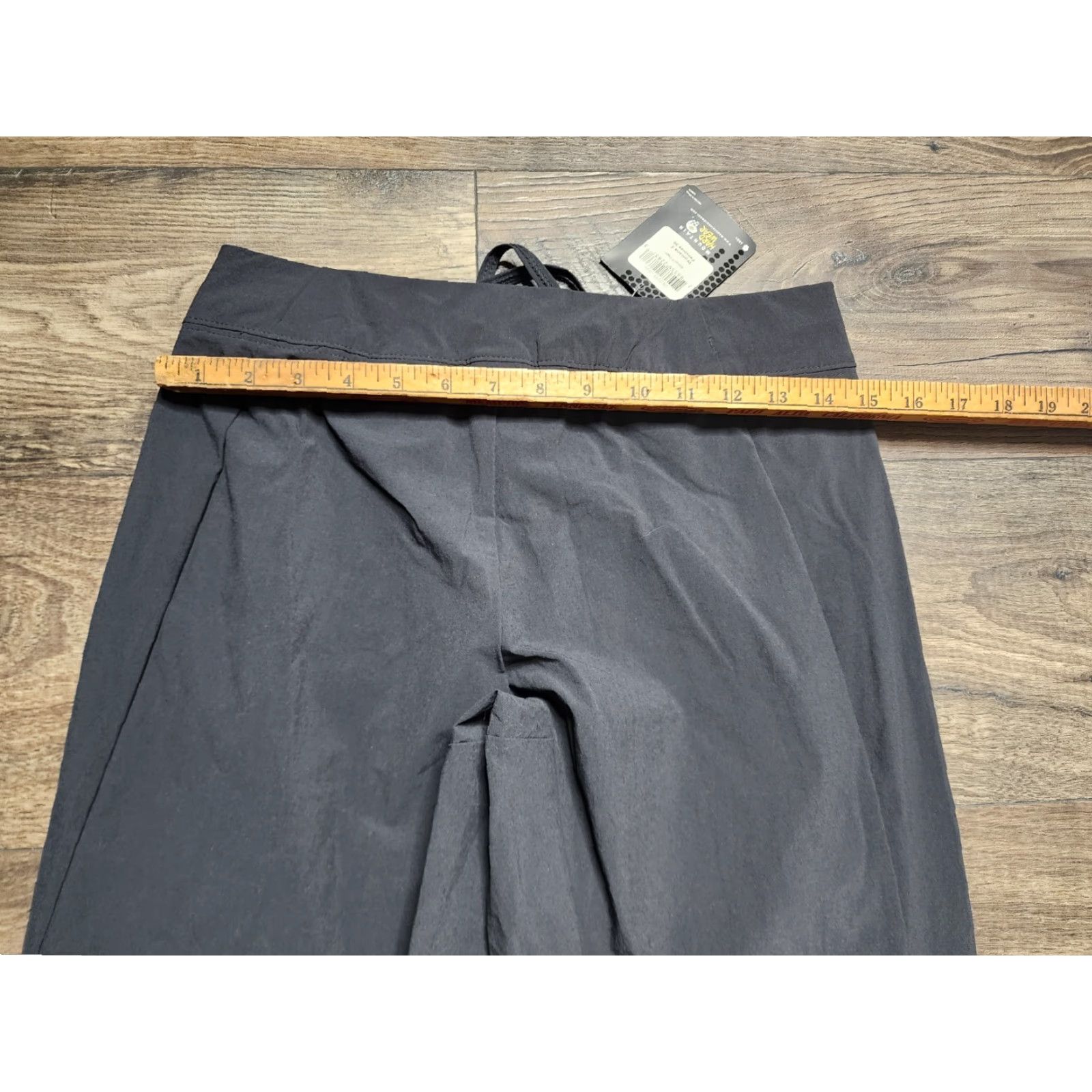 Mountain Hardwear Mountain Hardwear Womens Ellinor Charcoal Black Cropped Hiking Pants Size 4 Size 27" / US 4 / IT 40 - 3 Thumbnail