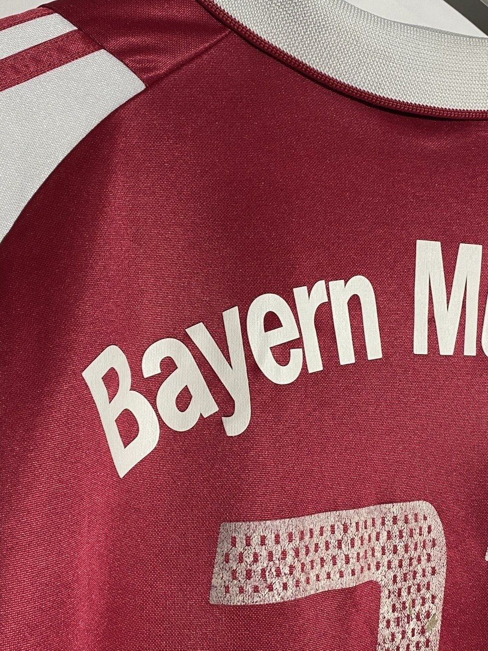 Adidas Vintage Adidas #23 Hargreaves Bayern Munich Soccer Jersey Size US XL / EU 56 / 4 - 13 Thumbnail