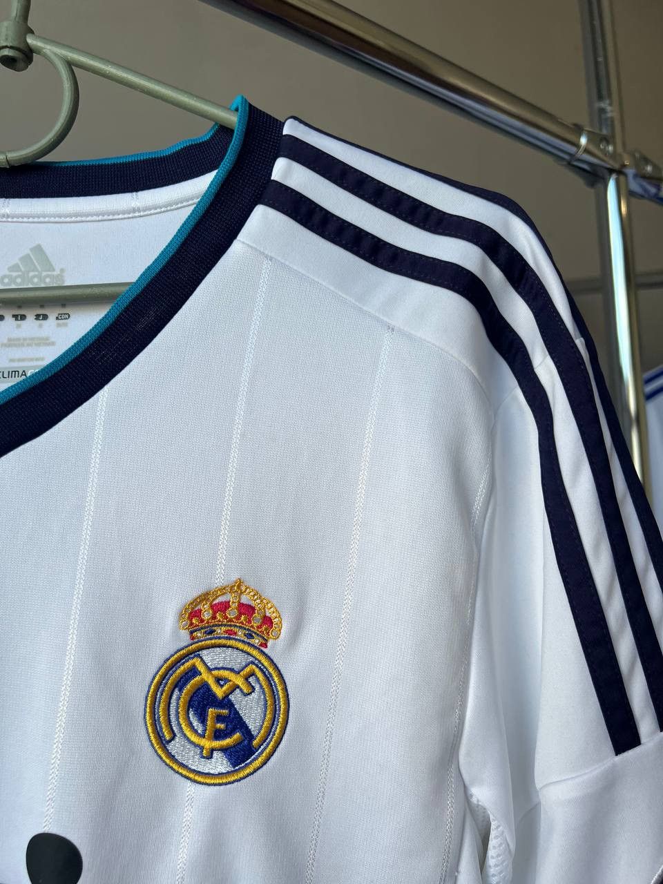 Adidas 2012/13 REAL MADRID HOME SOCCER FOOTBALL JERSEY SHIRT ADIDAS Size US M / EU 48-50 / 2 - 10 Thumbnail