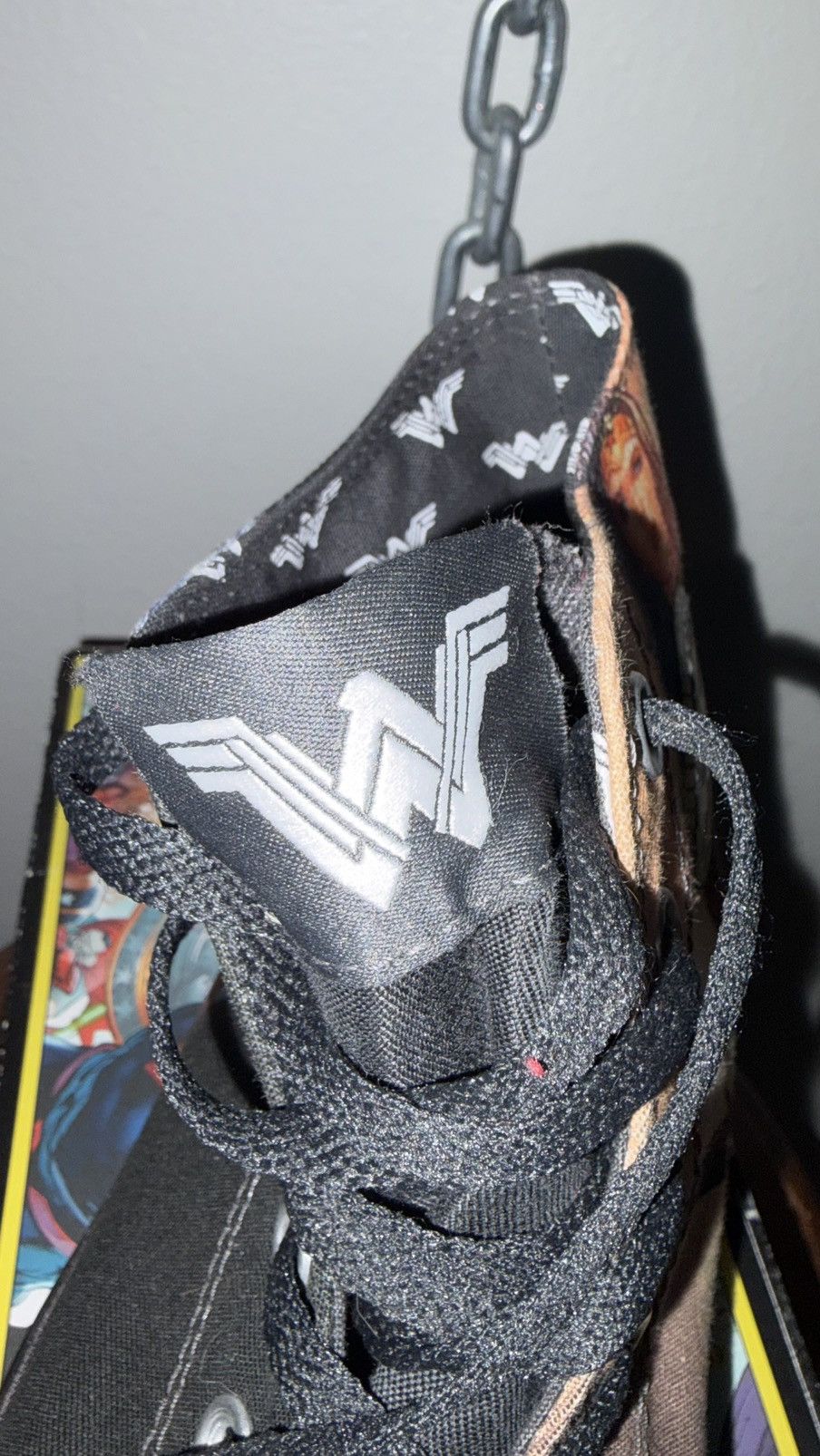 Converse Converse X Dc Comics Rebirth Wonder Woman Vol.1 Size US 11 / EU 44 - 9 Thumbnail