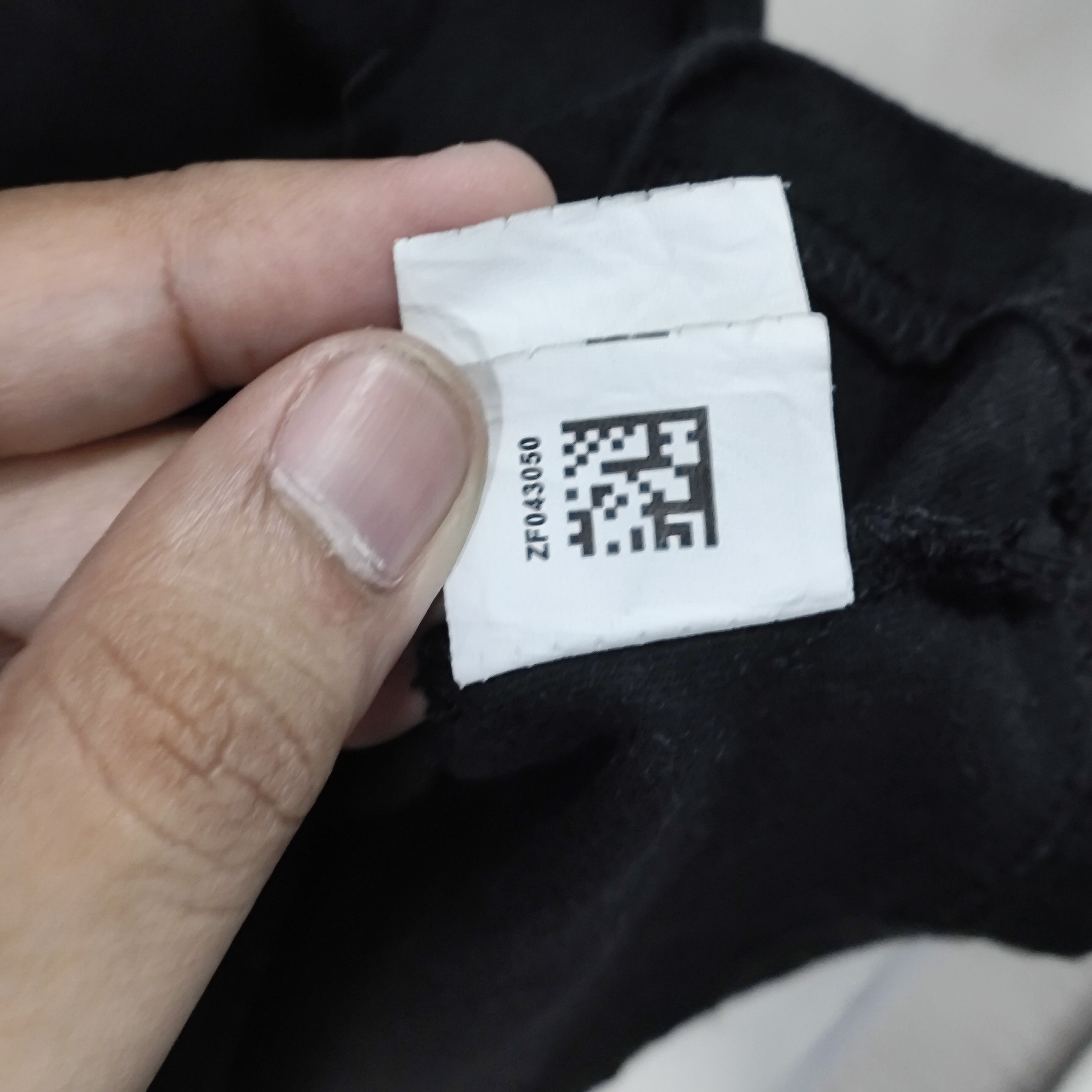 Supreme × The North Face Authentic Supreme x The North Face Metallic Logo Size US L / EU 52-54 / 3 - 12 Thumbnail