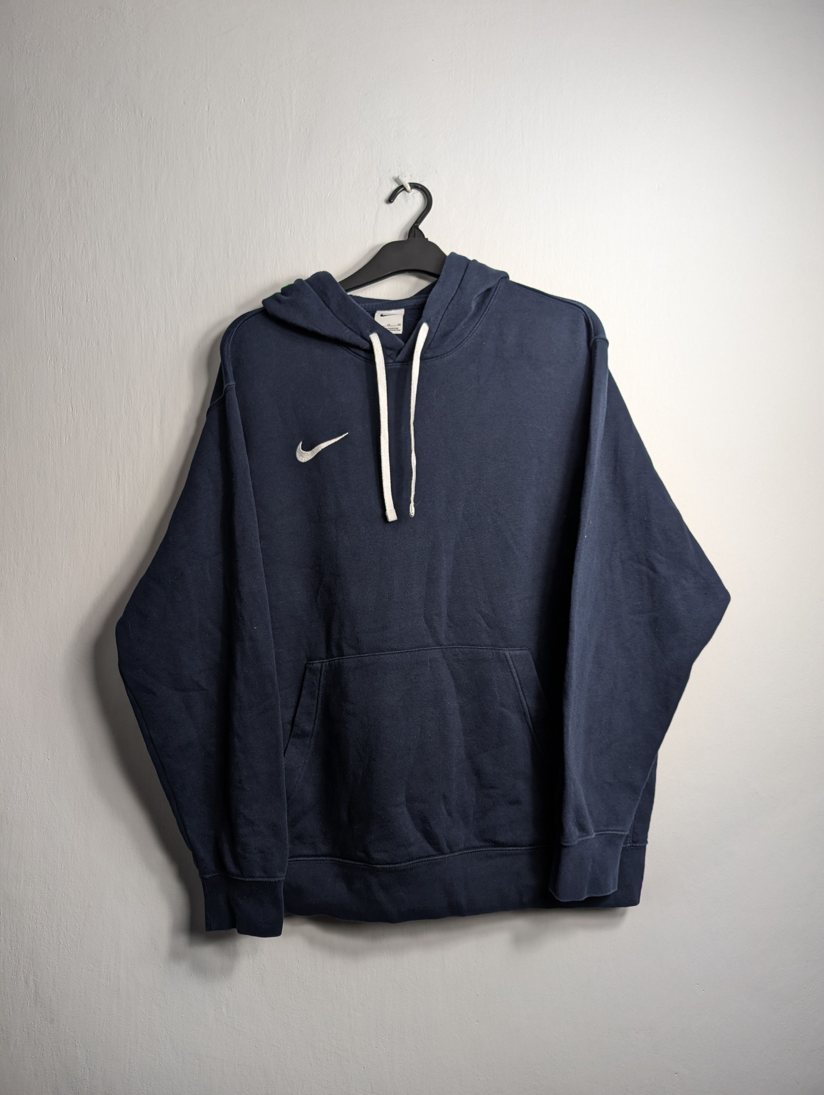 Nike Navy Nike Hoodie Basic Size US XL / EU 56 / 4 - 1 Thumbnail