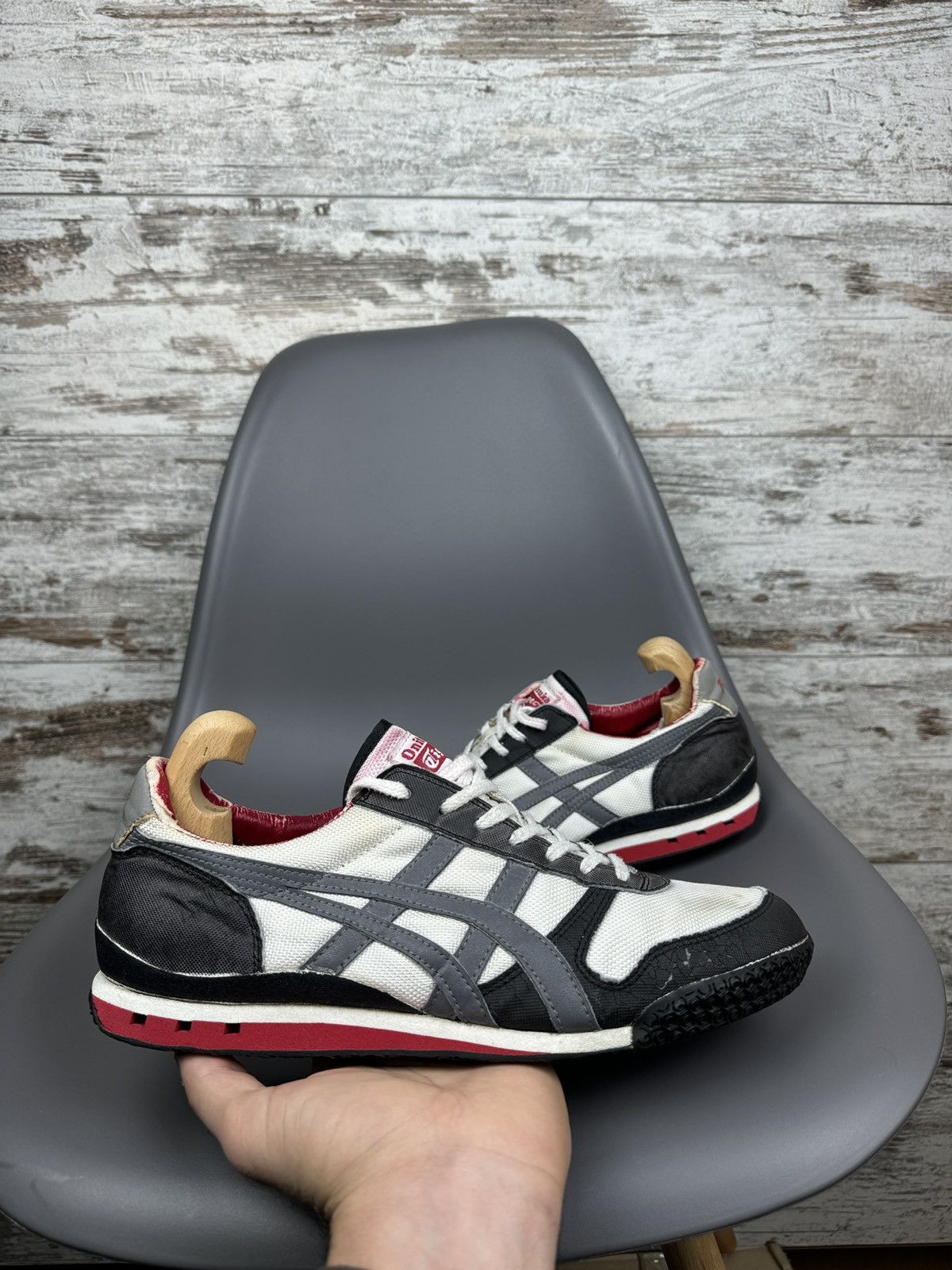 Asics × Vintage Mens Vintage ASICS onitsuka tiger low top sneakers rare y2k Size US 9 / EU 42 - 5 Thumbnail
