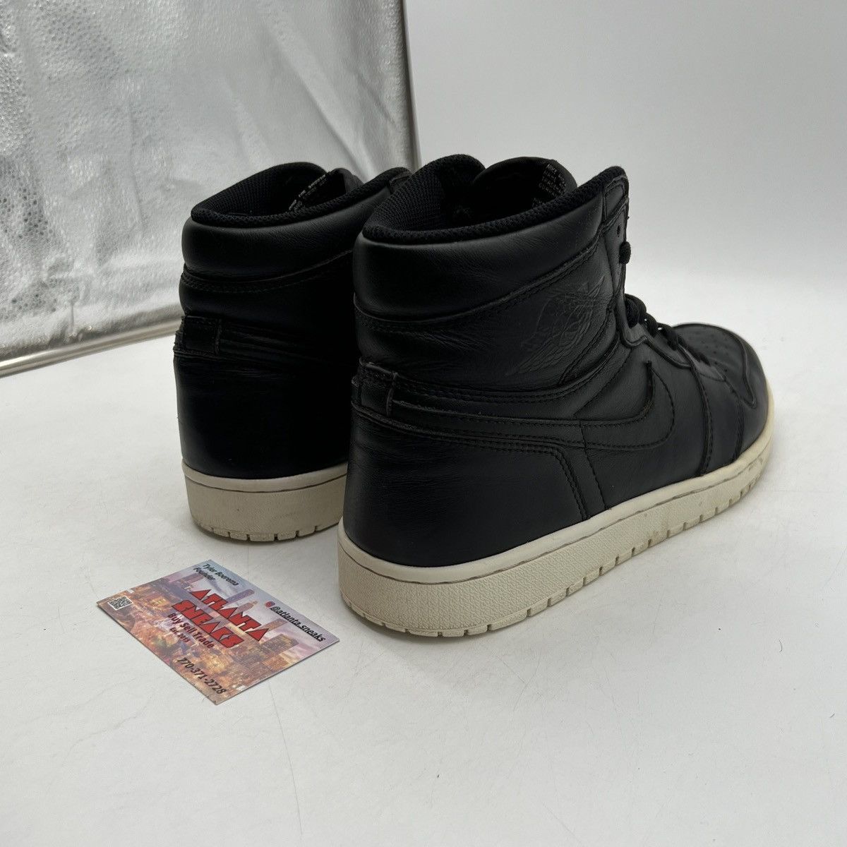 Nike Air Jordan 1 high cyber Monday Size US 10 / EU 43 - 4 Thumbnail