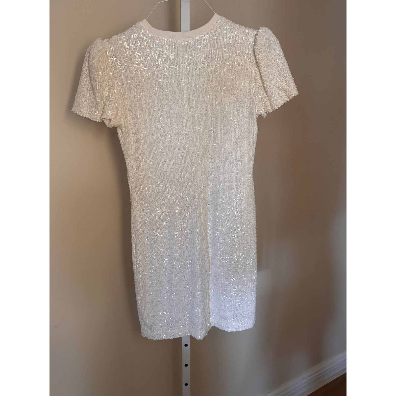 Generation Love NWT Generation Love Donna Sequin Dress White size XXS Size XXS / US 00 / IT 34 - 6 Thumbnail