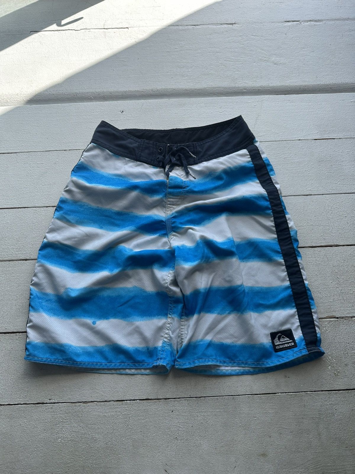 Quiksilver 🚨Vintage Quiksilver 25sz Shorts Big Logo Y2K Style 90s Surf Size US 26 / EU 42 - 1 Thumbnail