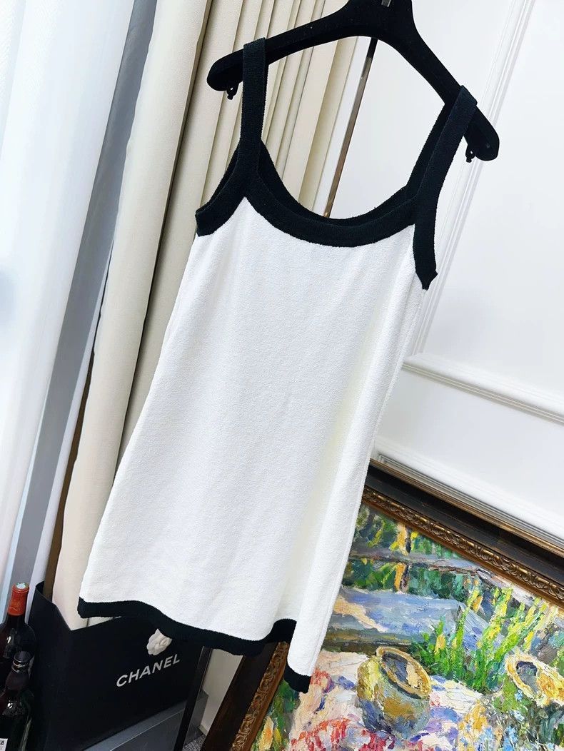 Chanel Chanel 23P White Black Knit Dress Size L / US 10 / IT 46 - 2 Thumbnail