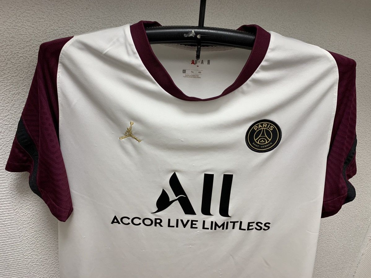 Jordan Brand Paris Saint Germain Jordan soccer jersey Xl Accor live PSG Size US XL / EU 56 / 4 - 4 Thumbnail