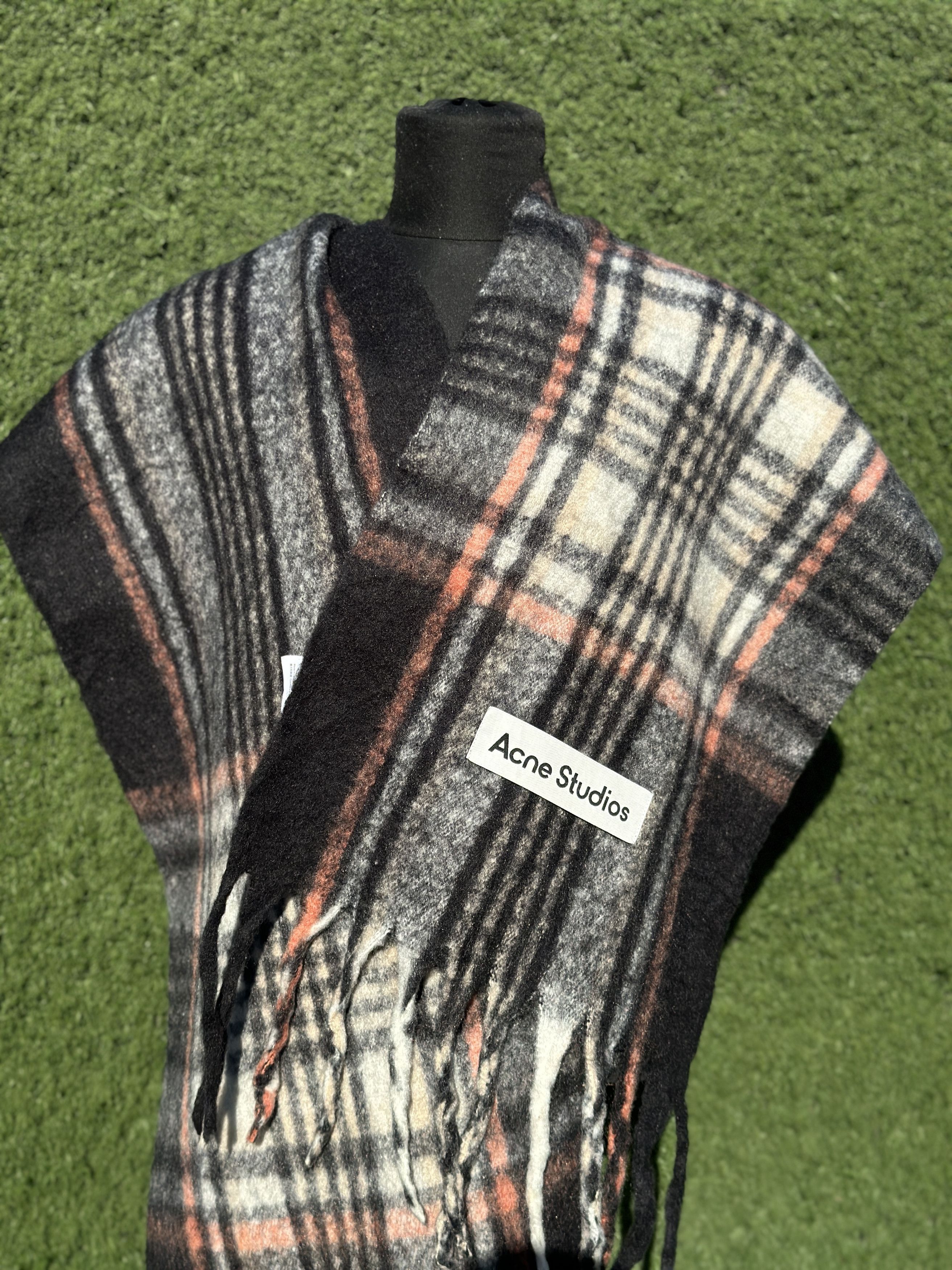 Acne Studios Acne Studios Multicolor Oversized Scarf Fringe Italy Size ONE SIZE - 5 Thumbnail