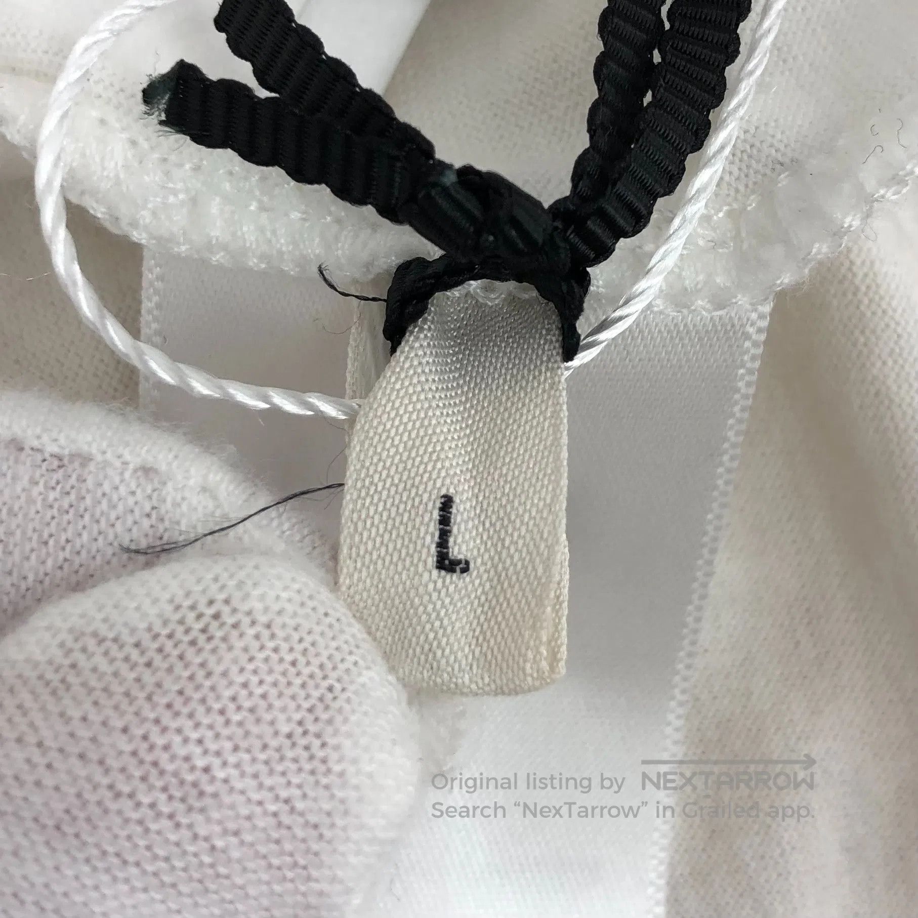 Celine CELINE White Triumph Arch Embroidered Cotton Crewneck Shor Size US L / EU 52-54 / 3 - 6 Thumbnail