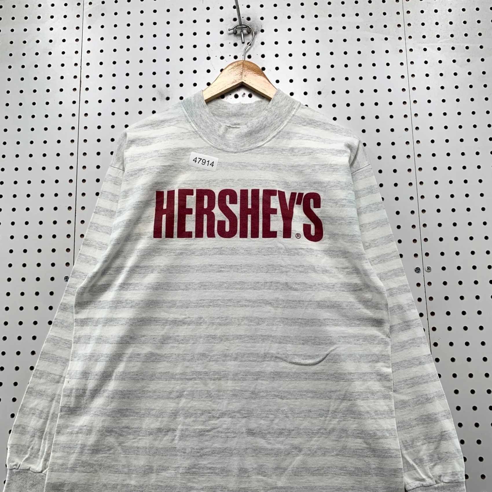 Vintage VINTAGE Hershey T Shirt Mens XL White Gray Striped Long Sleeve Made Usa Size US XL / EU 56 / 4 - 4 Thumbnail