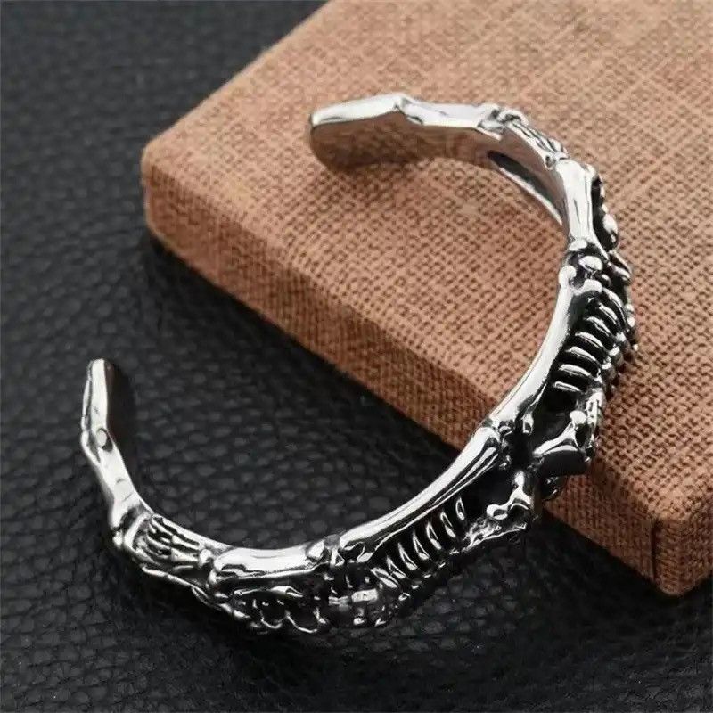 Jewelry × Vintage Gothic Skull Open Bracelet Size ONE SIZE - 4 Thumbnail