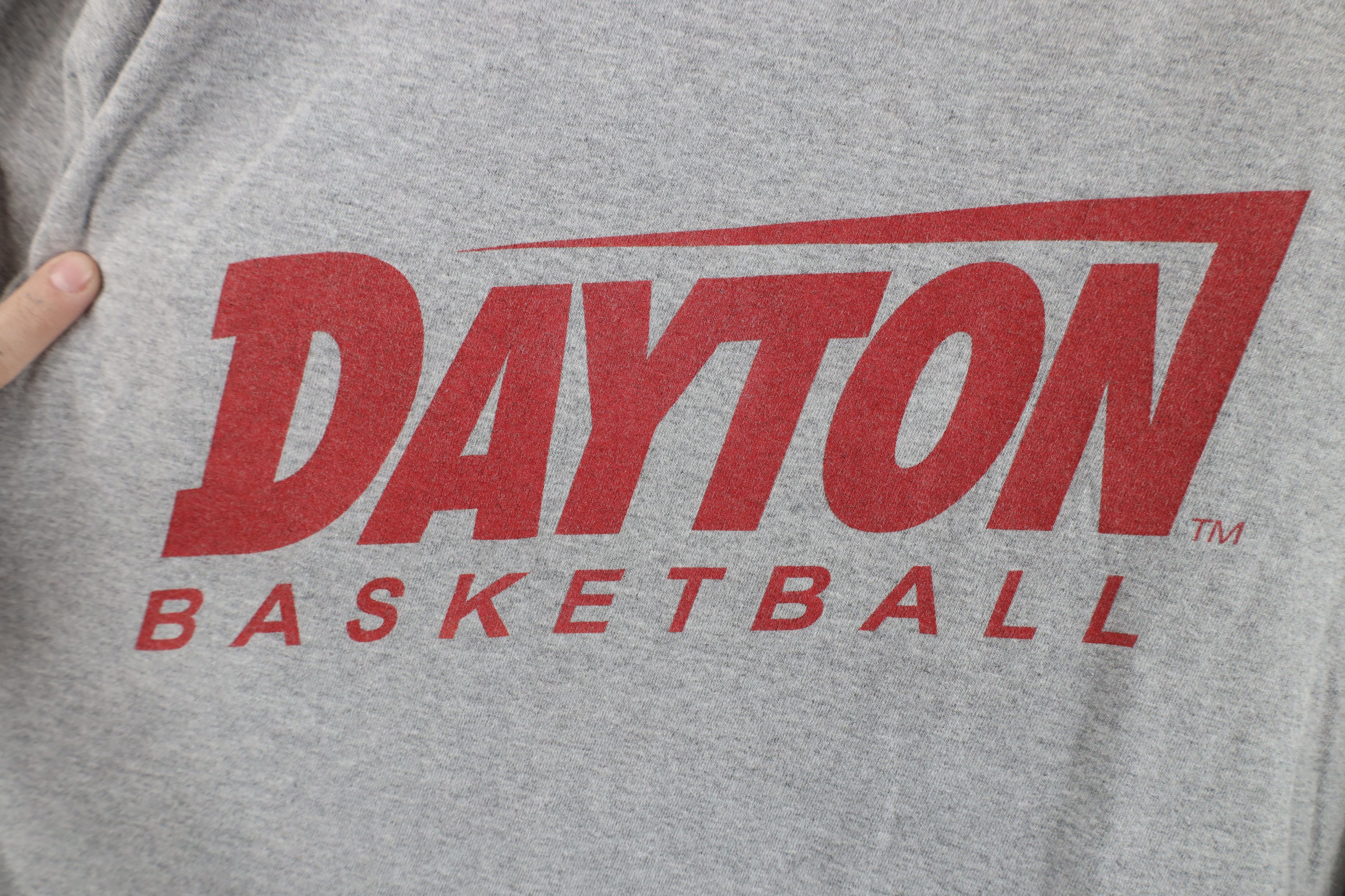 Vintage Vintage 90s University Dayton Basketball Long Sleeve T-Shirt Size US M / EU 48-50 / 2 - 4 Thumbnail