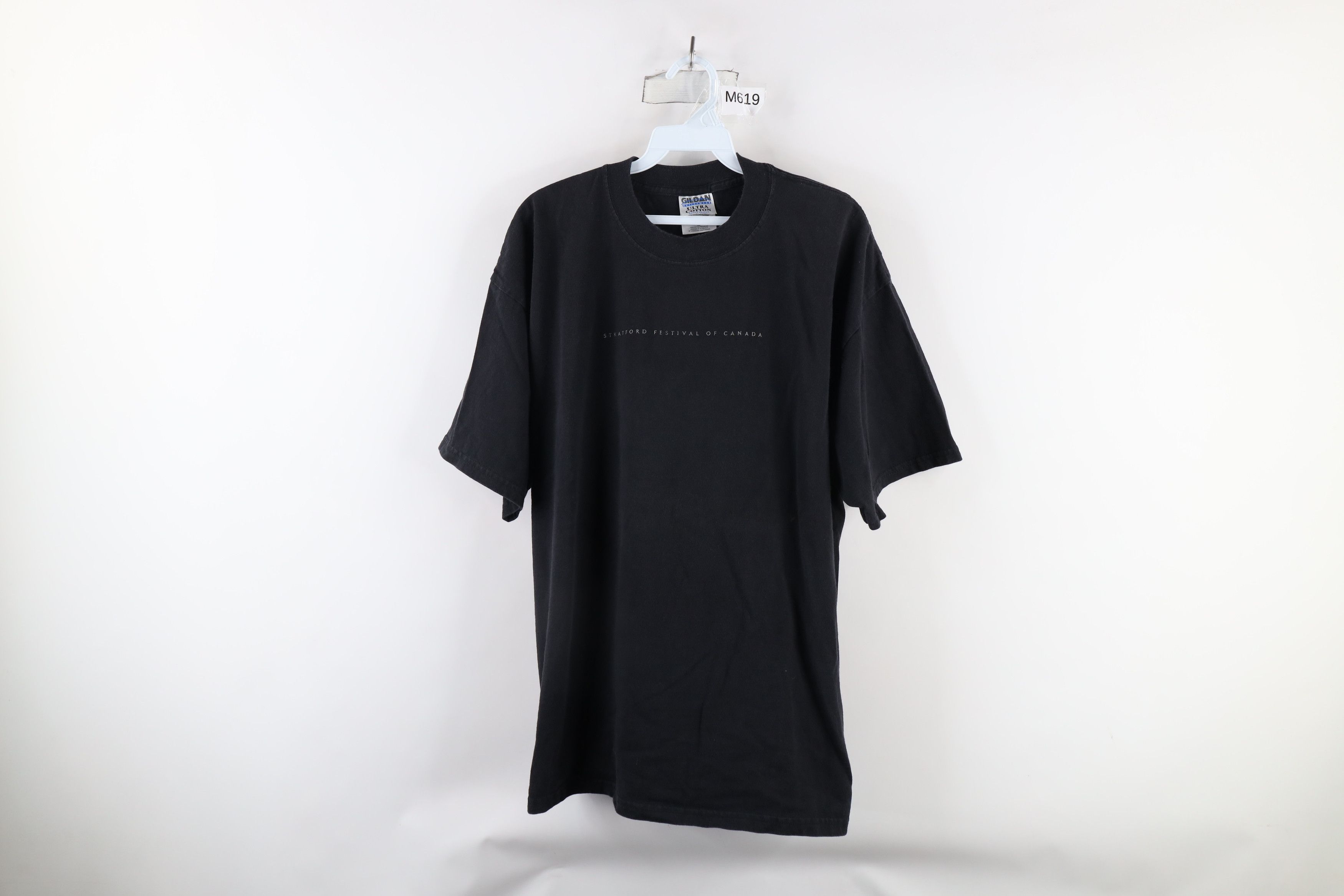 Vintage Vintage Y2K 2000 of Canada Elizabeth Rex Play T-Shirt Size US XL / EU 56 / 4 - 1 Thumbnail