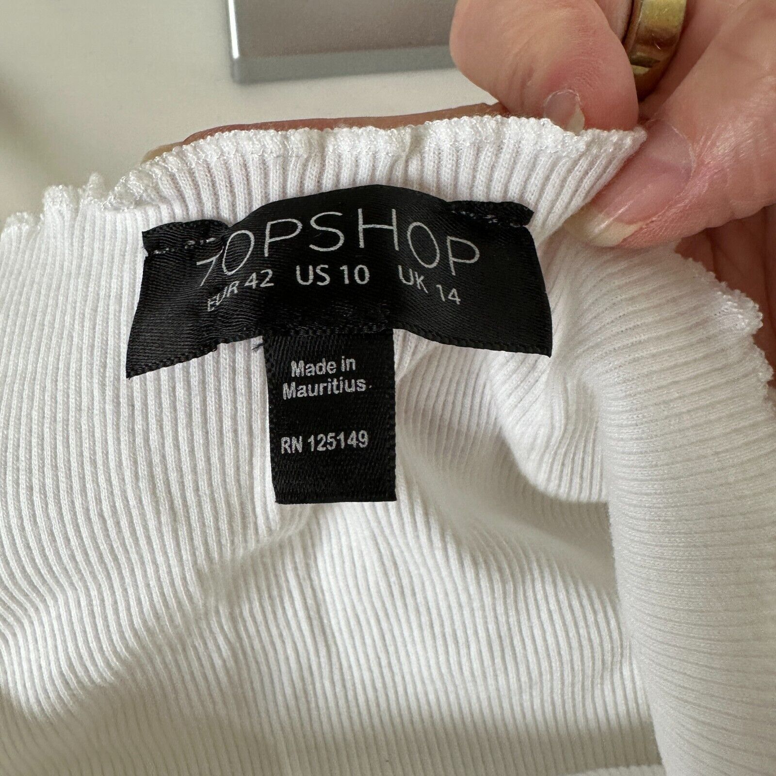 Topshop Topshop White Sleeveless Lettuce Spaghetti Strap Crop Top 10 Size L / US 10 / IT 46 - 6 Thumbnail