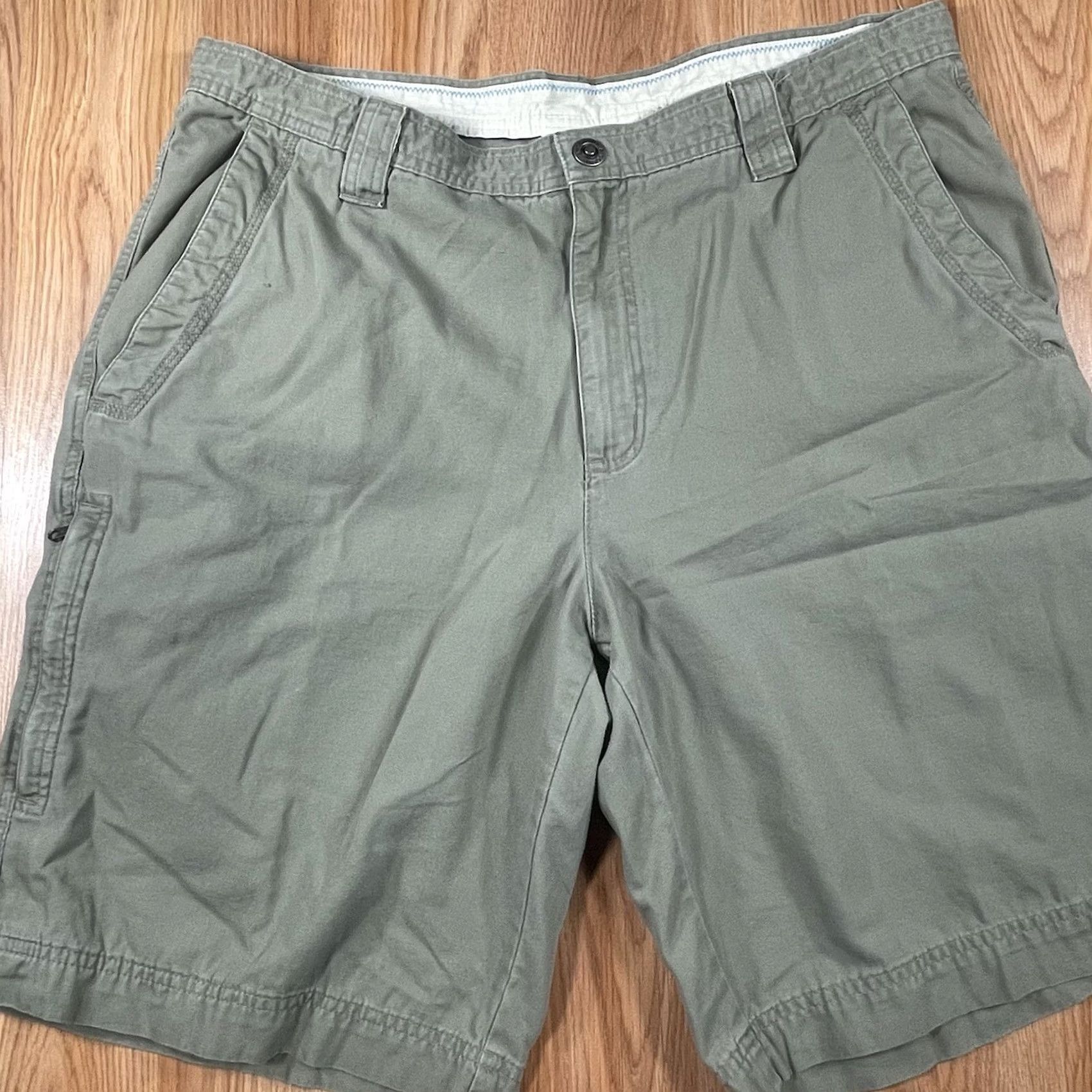 Vintage Columbia Mens Shorts Gray 38 Flat Front Khaki Chino Slack 100% Cotton Size US 38 / EU 54 - 2 Thumbnail
