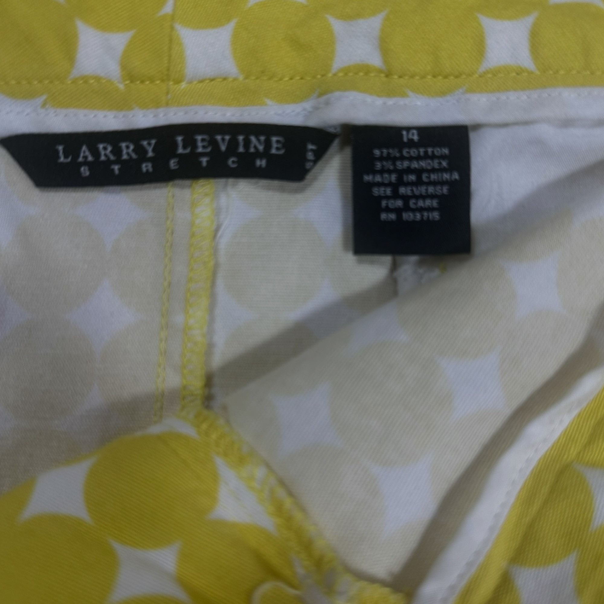 Other Larry Levine White & Yellow Geometric Print Mini Skirt Size Size 36" / US 14 / IT 50 - 4 Thumbnail