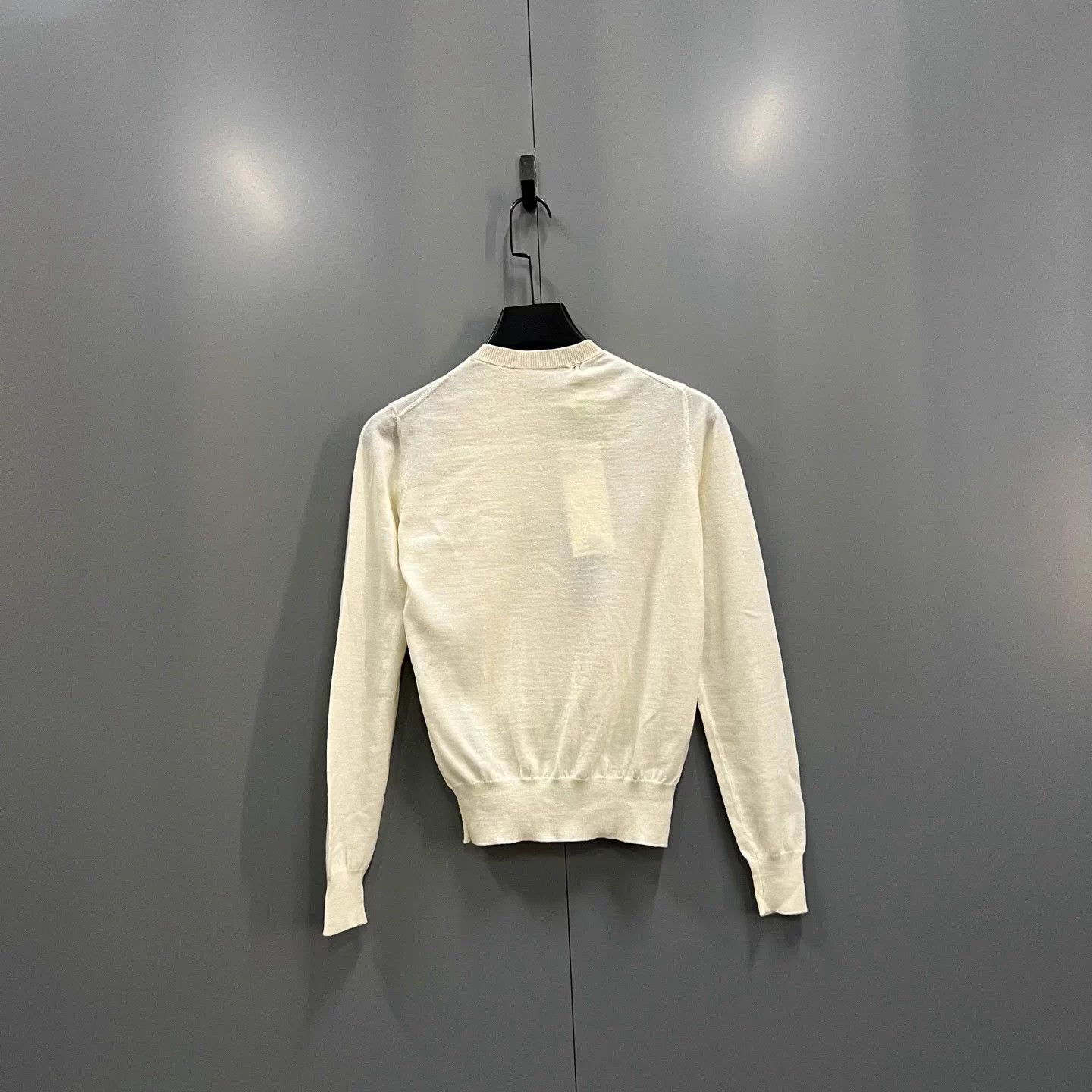 Dior Dior Sequin Embroidered Knit Top FR 34 95 New Size XS / US 0-2 / IT 36-38 - 2 Thumbnail