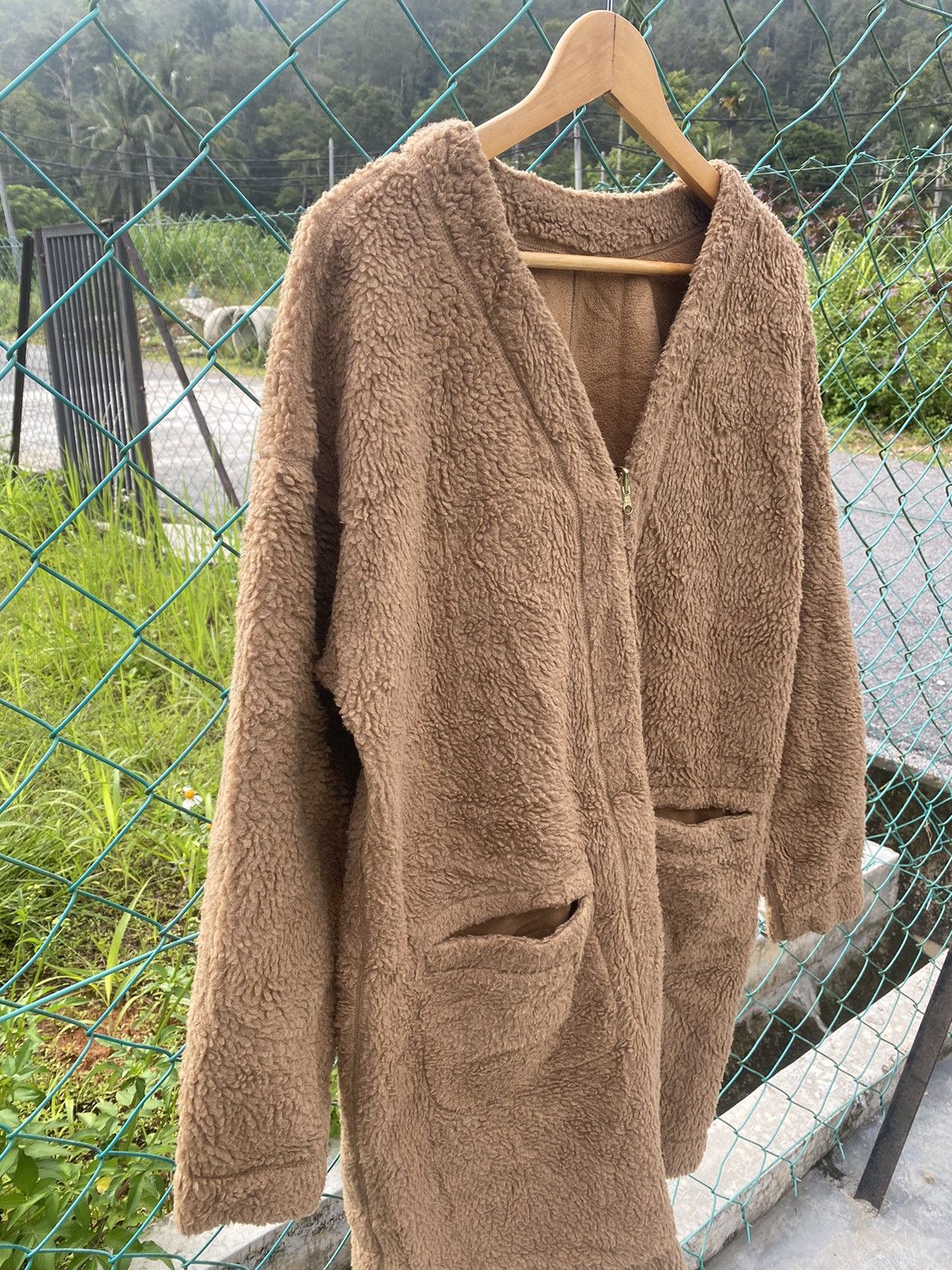 GU × Japanese Brand AW Japanese brand GU riversible long fleece Size US XL / EU 56 / 4 - 5 Thumbnail