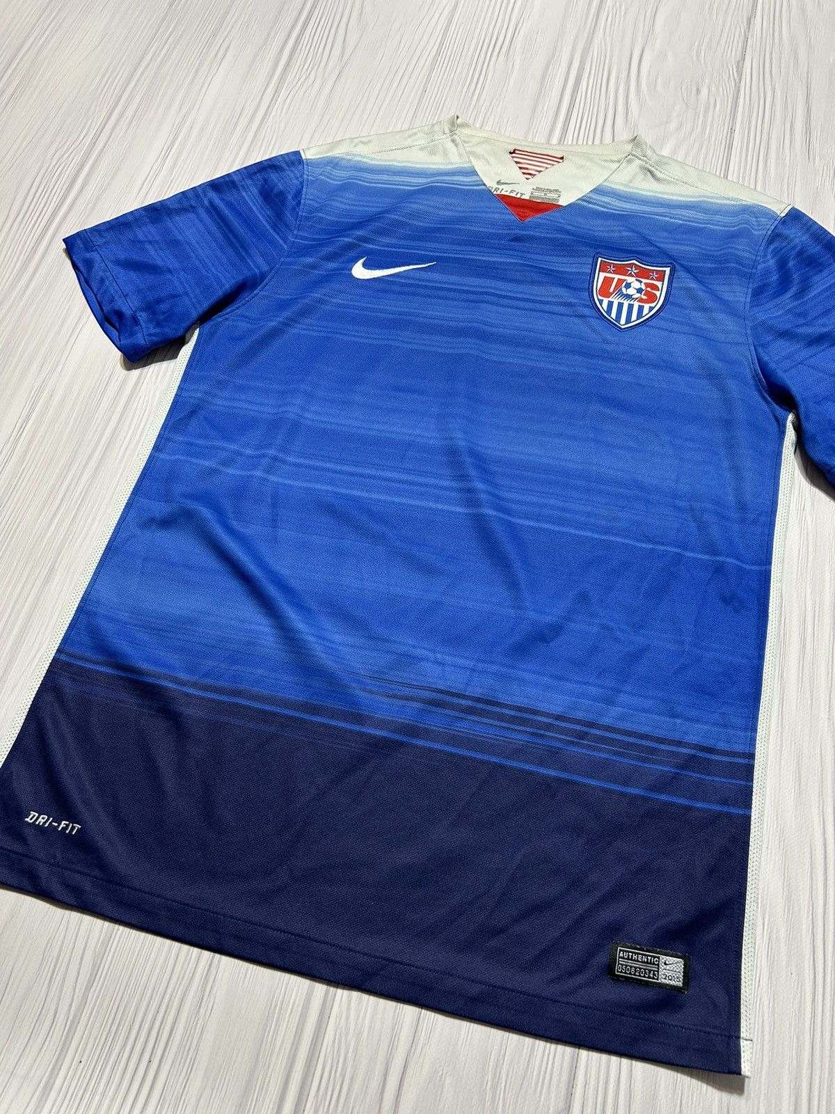 Nike 2015 Men's Nike USA Soccer National Away Team Jersey Size US M / EU 48-50 / 2 - 5 Thumbnail