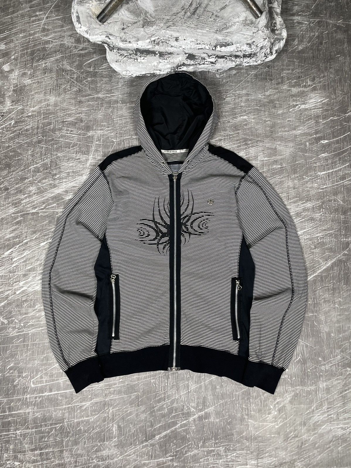 20471120 Striped Y2K Zip Tribal Hoodie Affliction Style Size US M / EU 48-50 / 2 - 2 Thumbnail