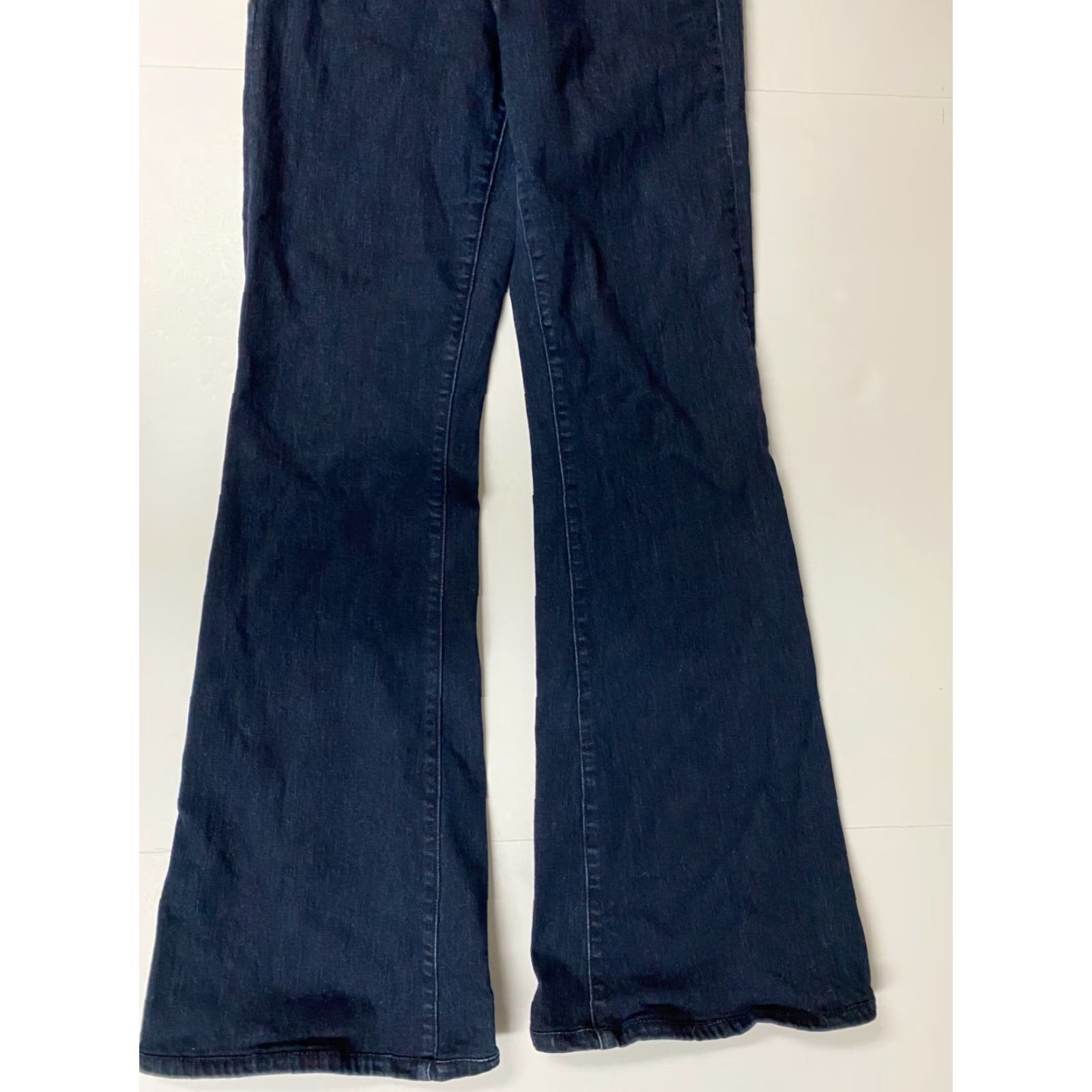 Banana Republic Banana Republic Womens Jeans 28 Blue Dark Bootcut Premium Denim Jeans Regular Cotton Denim Zip Pockets Stretch 32in Inseam Womens Mens? Size 28" / US 6 / IT 42 - 7 Thumbnail