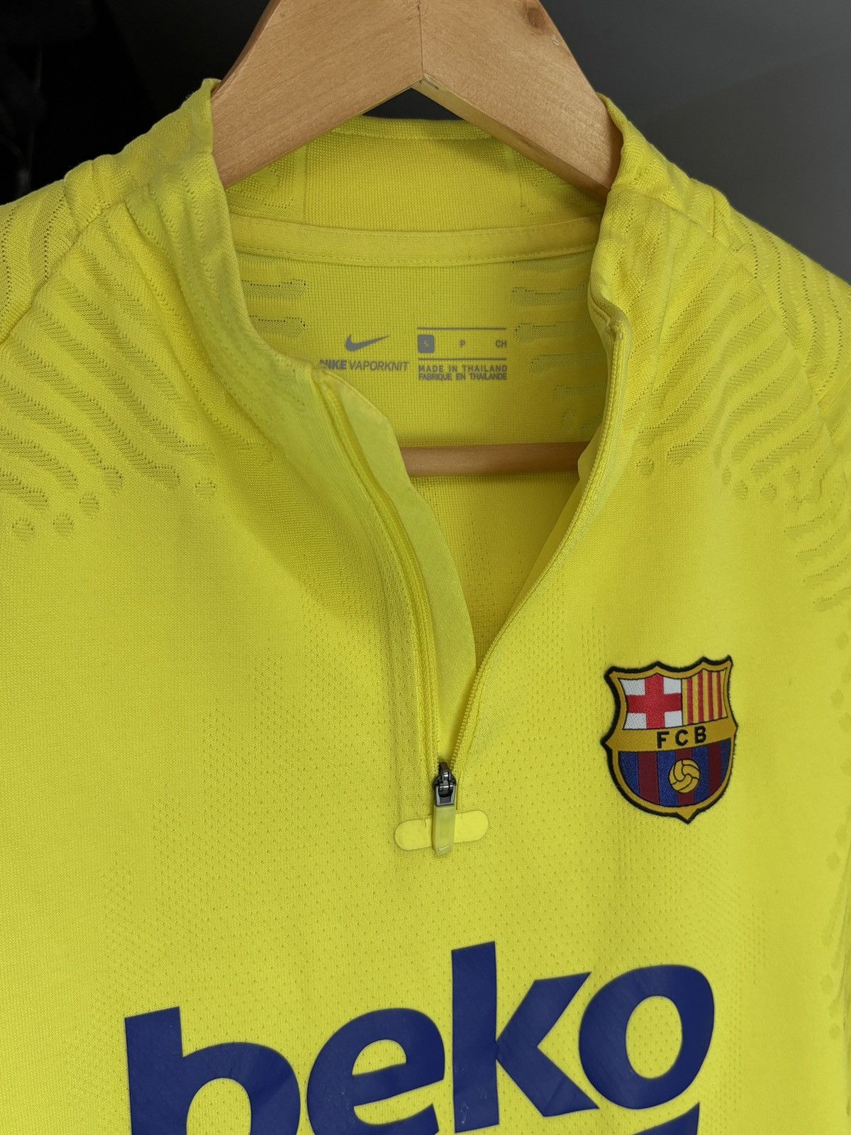Nike Nike Barcelona 2019/2020 Training Vaporknit Soccer Jersey Size US S / EU 44-46 / 1 - 3 Thumbnail