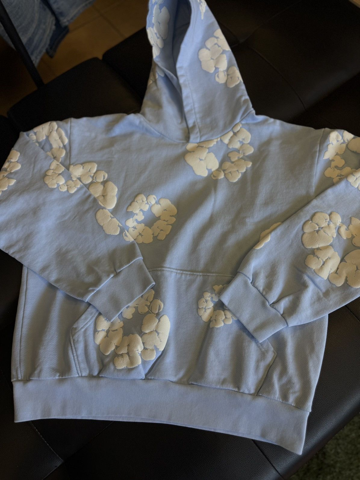 DENIM TEARS Denim Tears Cotton Wreath Hoodie Size M Blue (NEW) Size US M / EU 48-50 / 2 - 2 Thumbnail