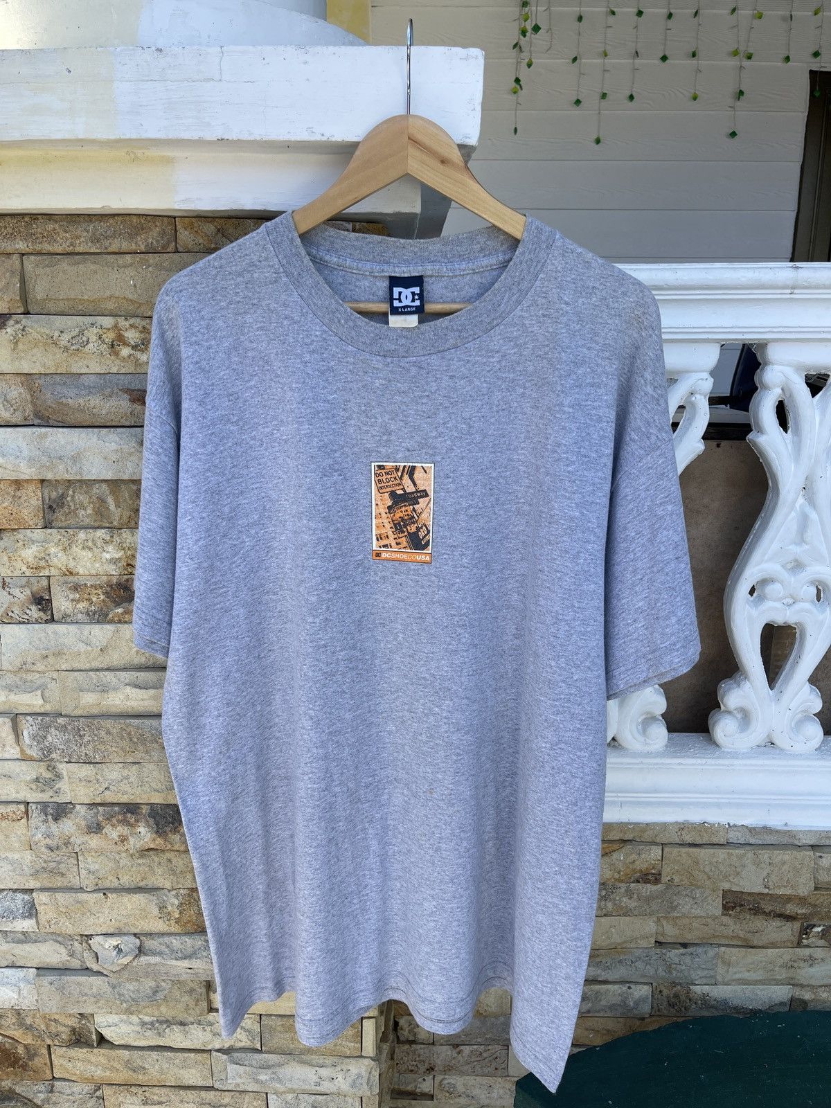 DC Rare🔥Vintage DC Shoe Co Usa Skate T Shirt Size US XL / EU 56 / 4 - 3 Thumbnail
