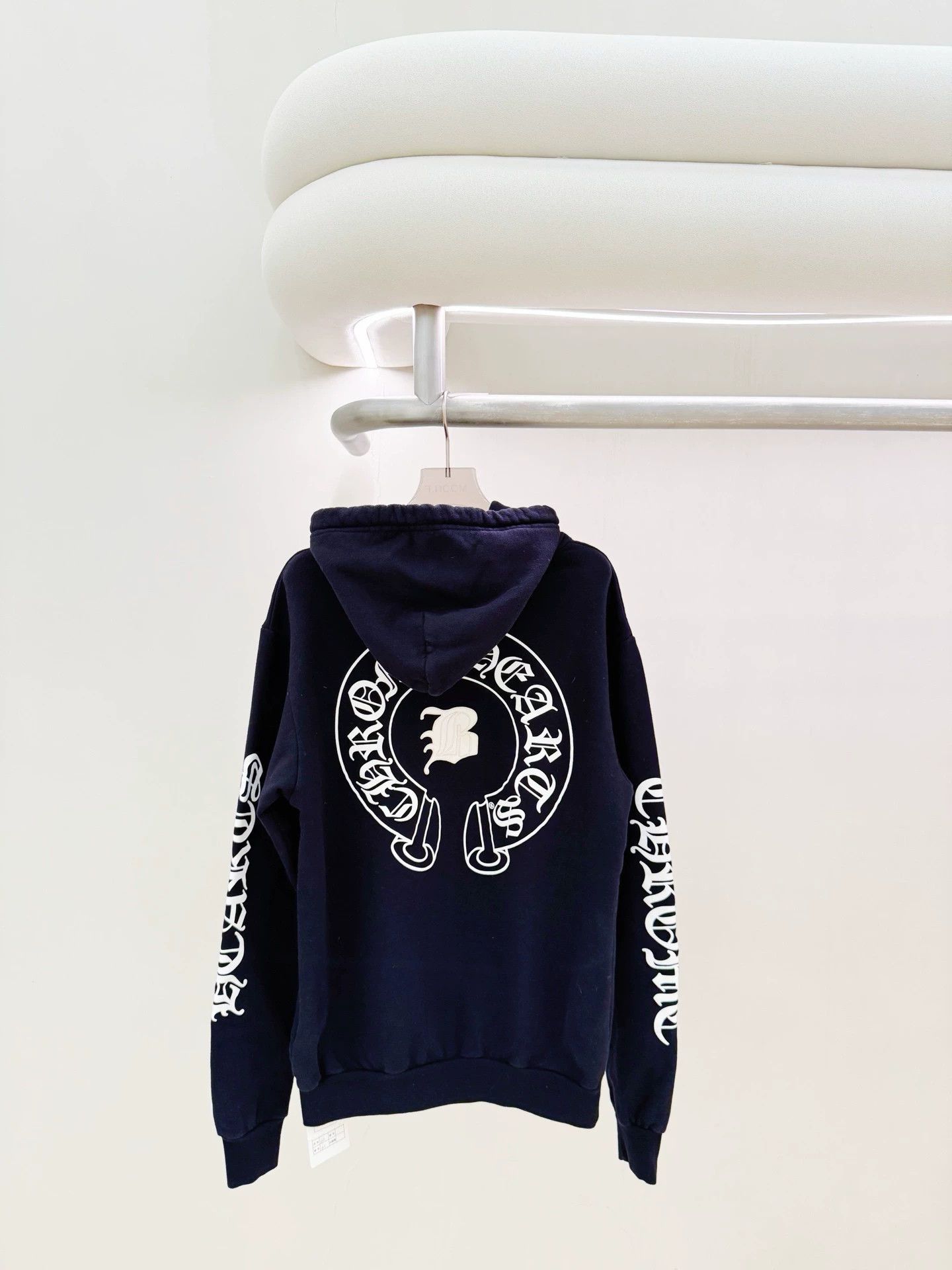Chrome Hearts Used Chrome Hearts Black Cross 2 Arm Print Sweatshirt XS Size XS / US 0-2 / IT 36-38 - 2 Thumbnail