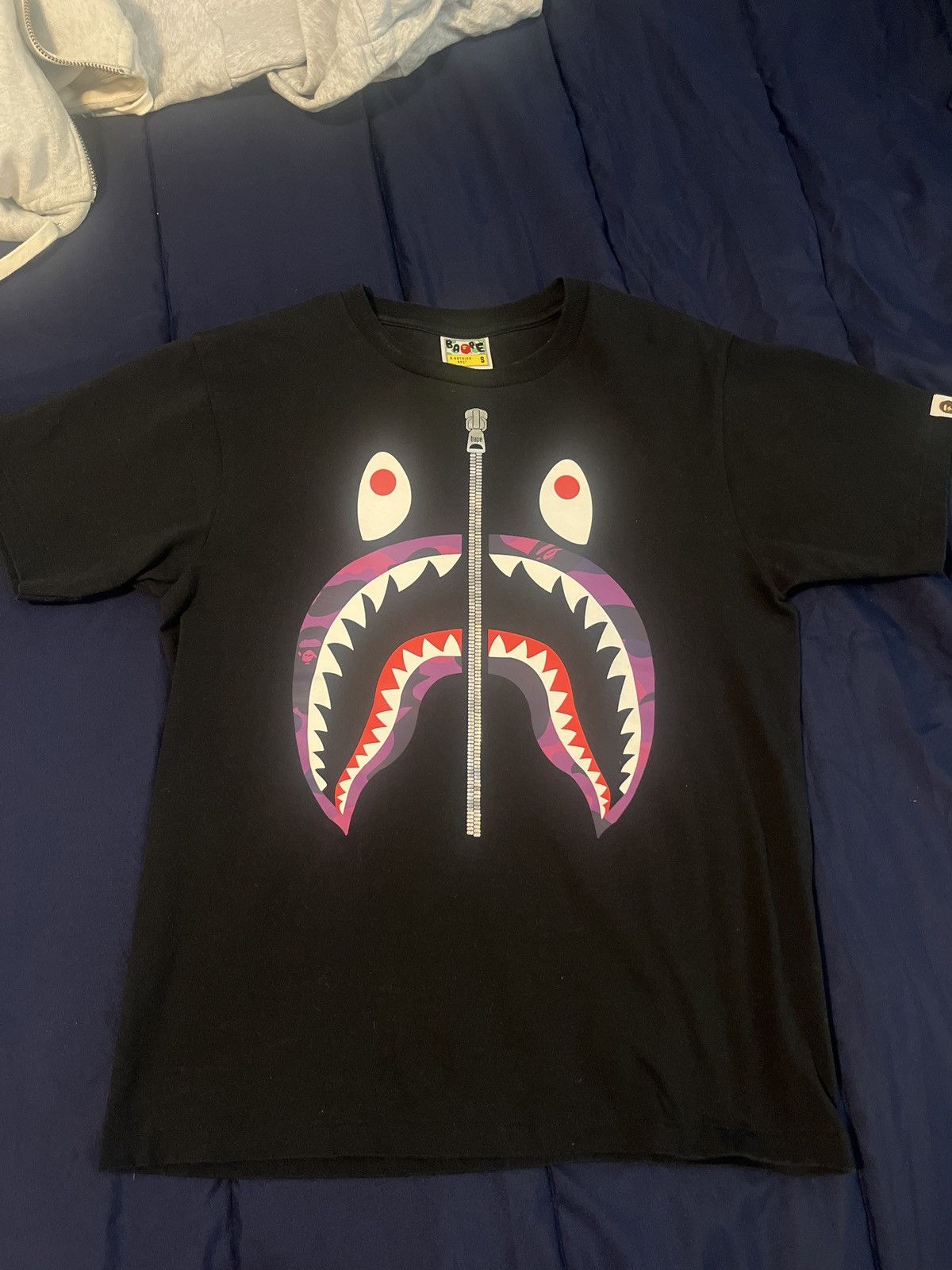 Bape Color Camo Shark Tee Size US S / EU 44-46 / 1 - 1 Thumbnail