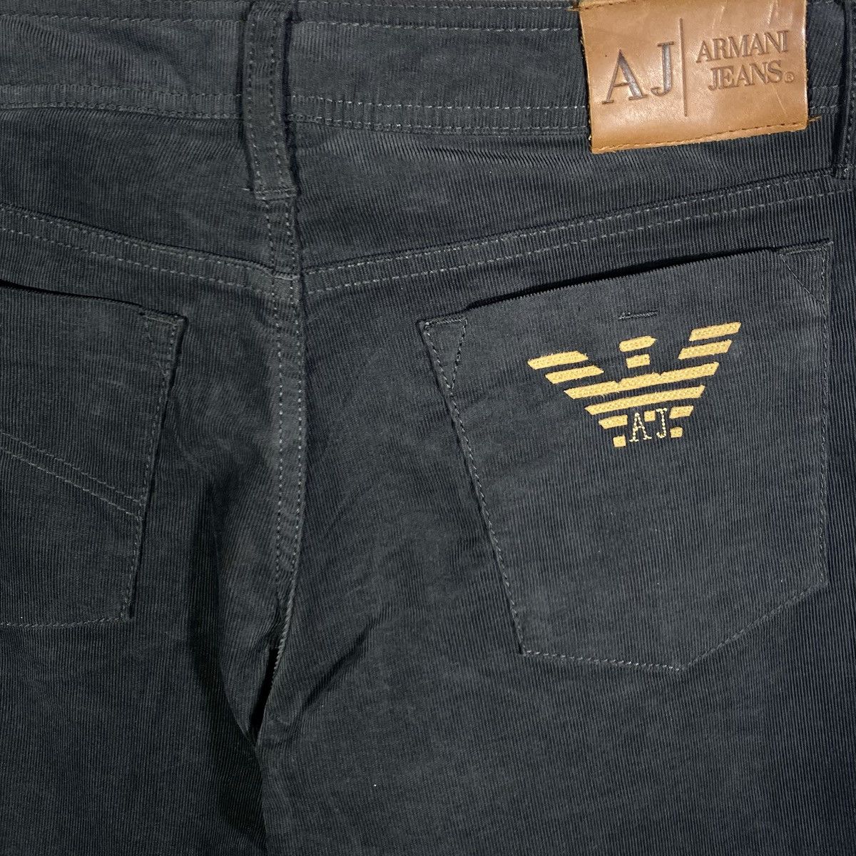 Armani Pantalon Flare Velours Côtelé Vintage 2000’s Armani Jeans Size 27" / US 4 / IT 40 - 3 Thumbnail