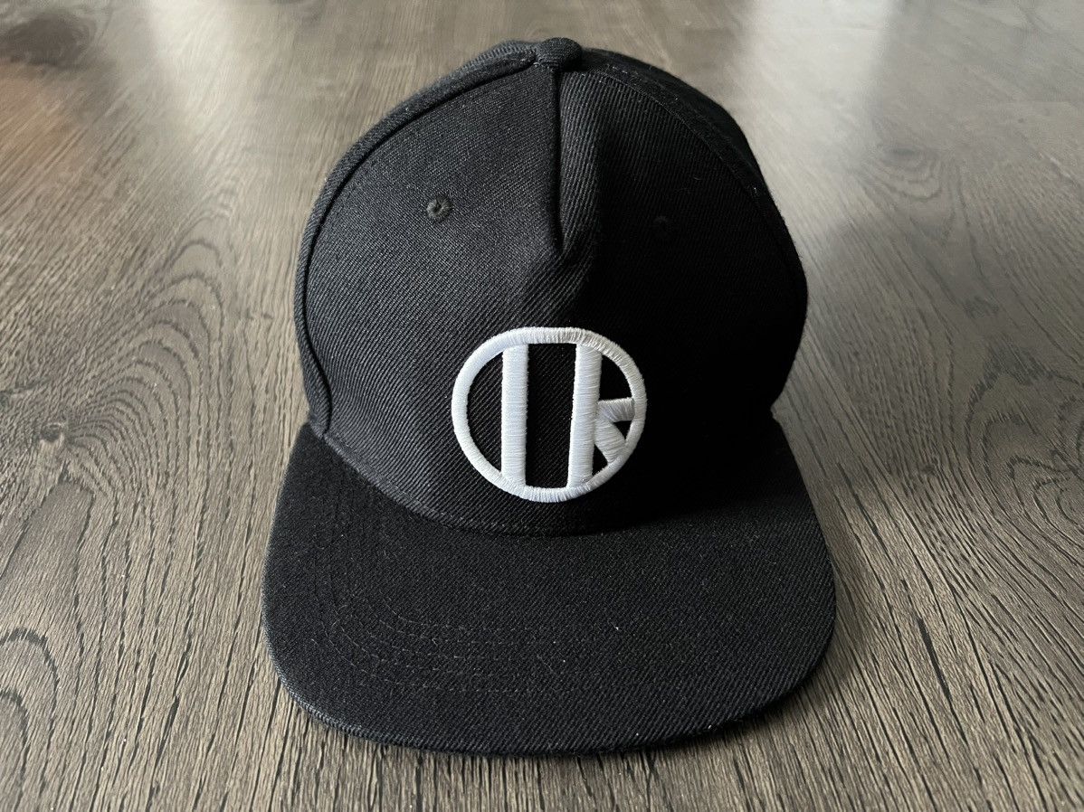 Japanese Brand ONE OK ROCK - Cap / Hat / Snapback / Six Panels Size ONE SIZE - 2 Thumbnail