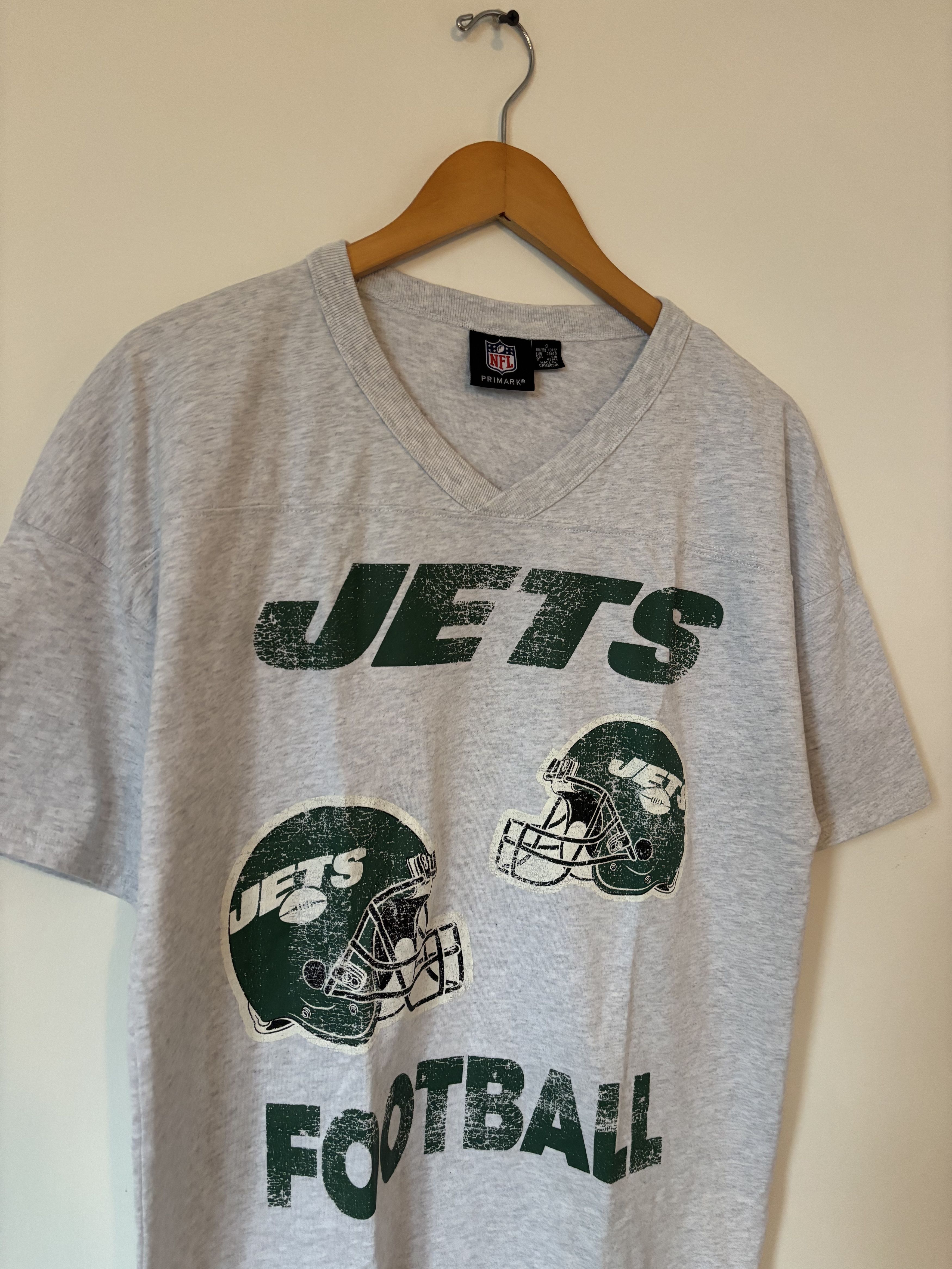 NFL NY Jets NFL V-Neck Grey Shirt Primark S Size US S / EU 44-46 / 1 - 5 Thumbnail